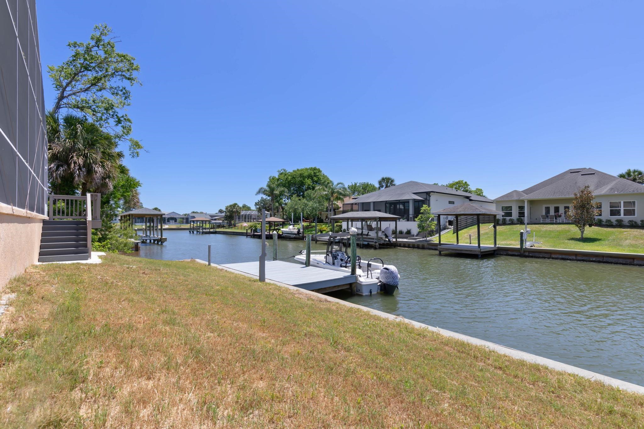 Image 53 of 69 For 6 Crossleaf Ct E