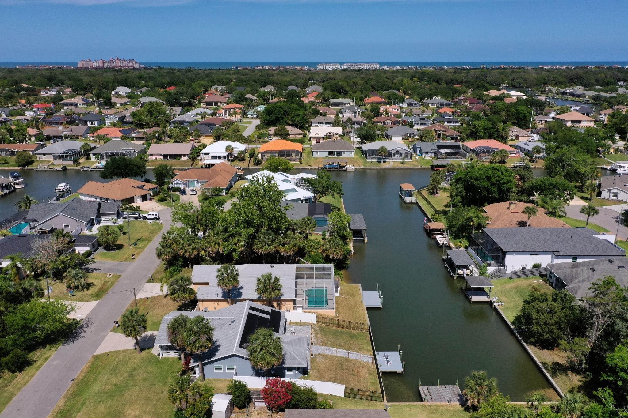 Image 57 of 69 For 6 Crossleaf Ct E