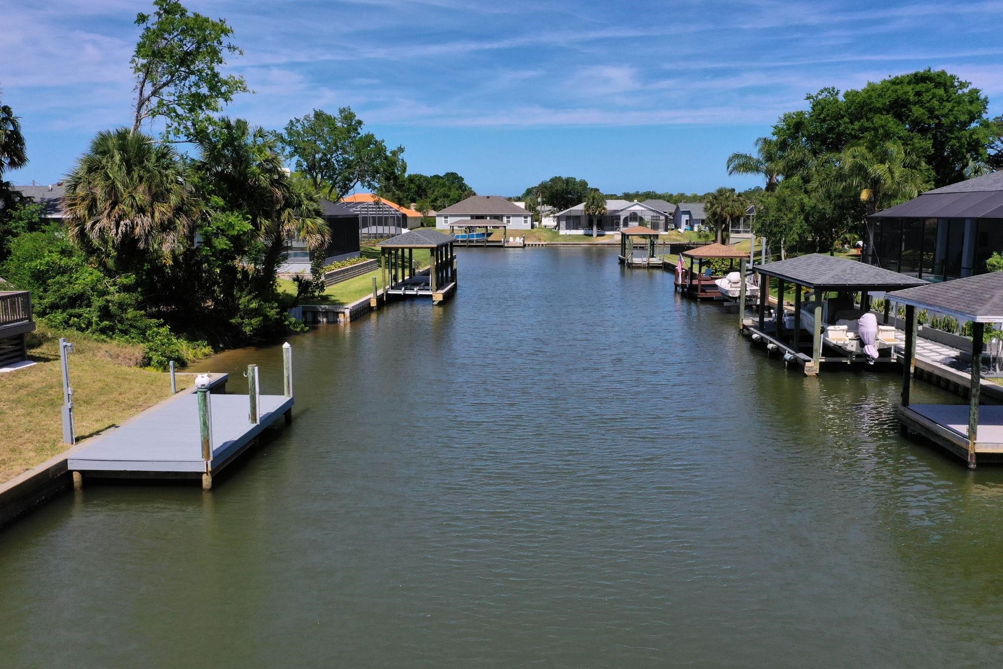 Image 60 of 69 For 6 Crossleaf Ct E