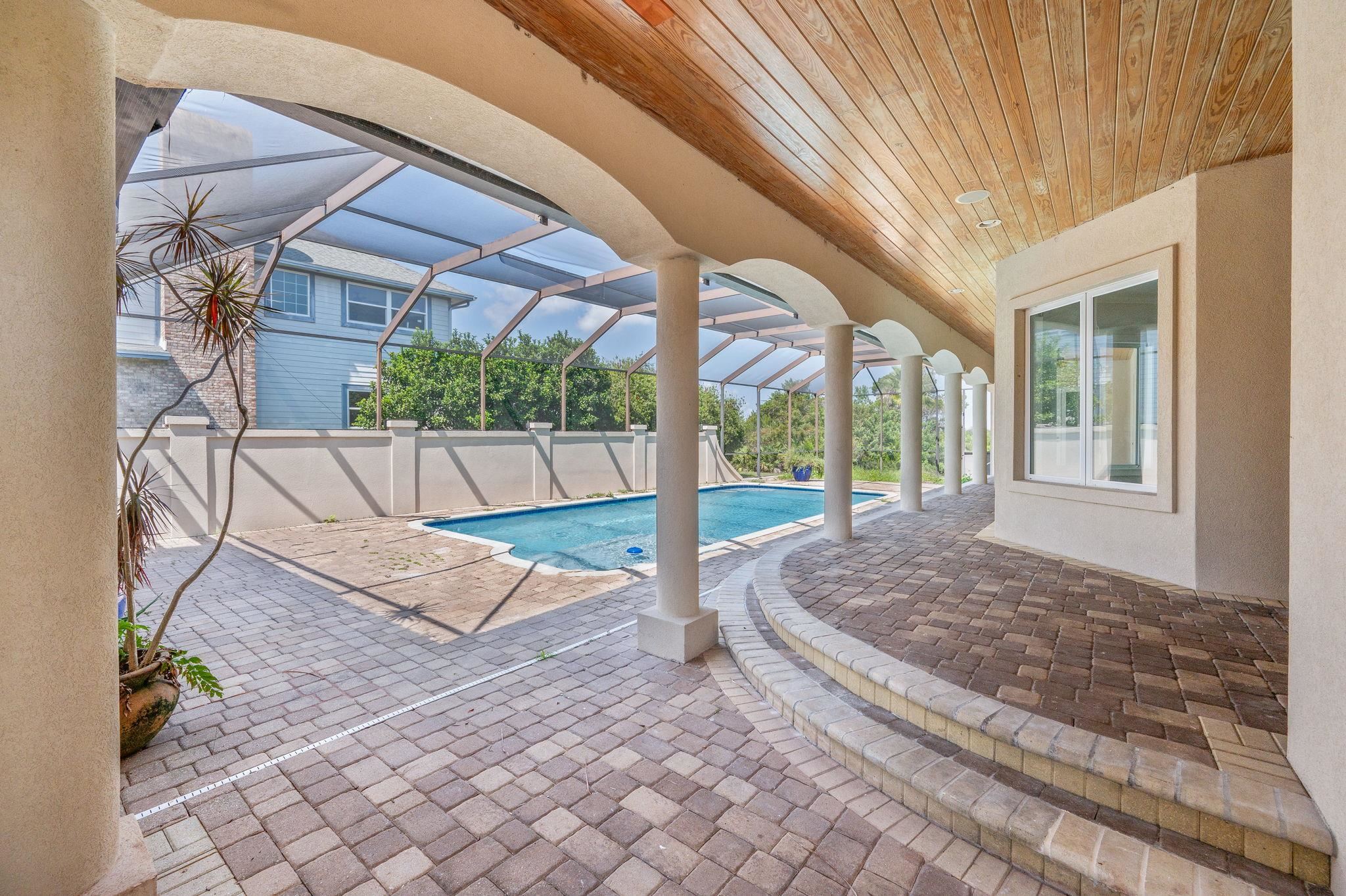 Image 12 of 61 For 308 Marsh Point Cir