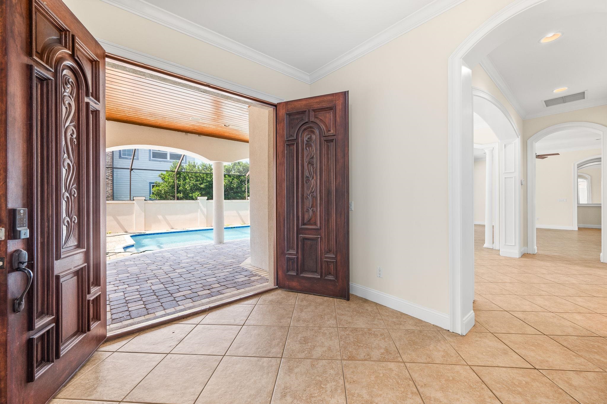 Image 13 of 61 For 308 Marsh Point Cir