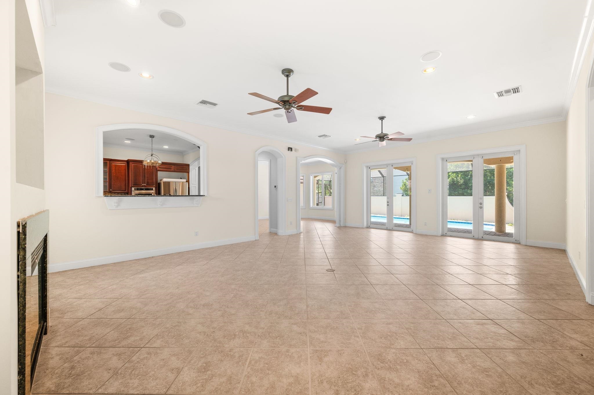 Image 17 of 61 For 308 Marsh Point Cir
