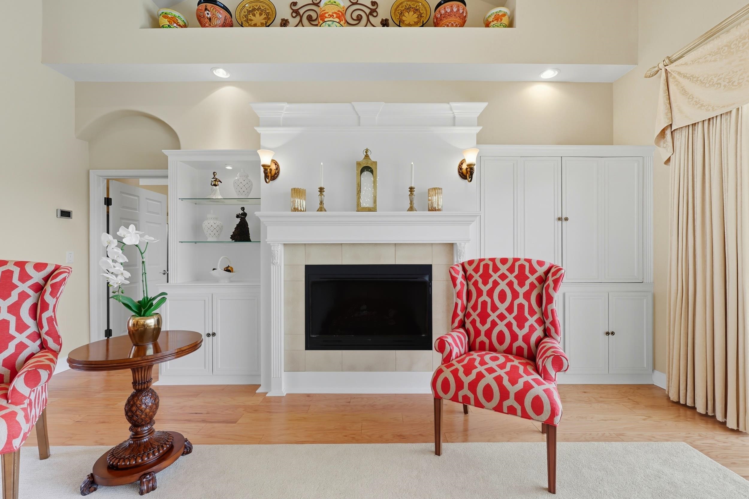 Image 12 of 82 For 305 Marsh Point Cir