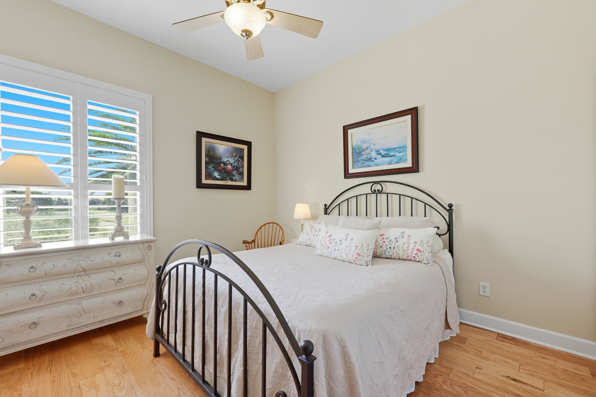 Image 32 of 82 For 305 Marsh Point Cir