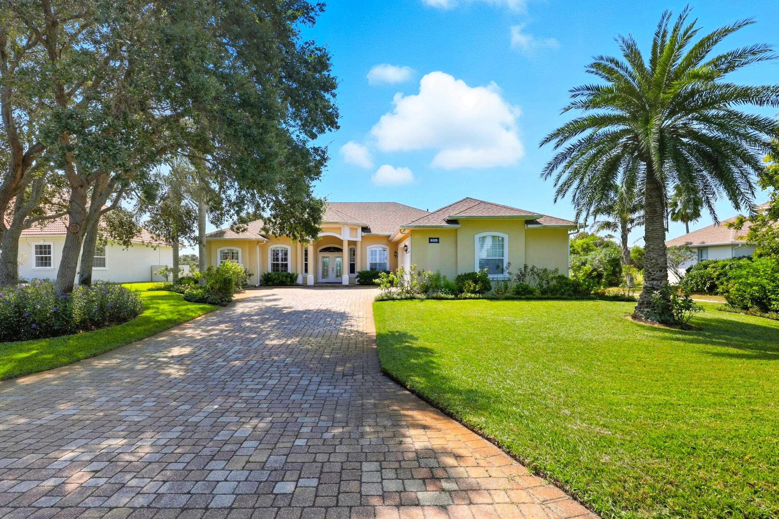 Image 52 of 82 For 305 Marsh Point Cir