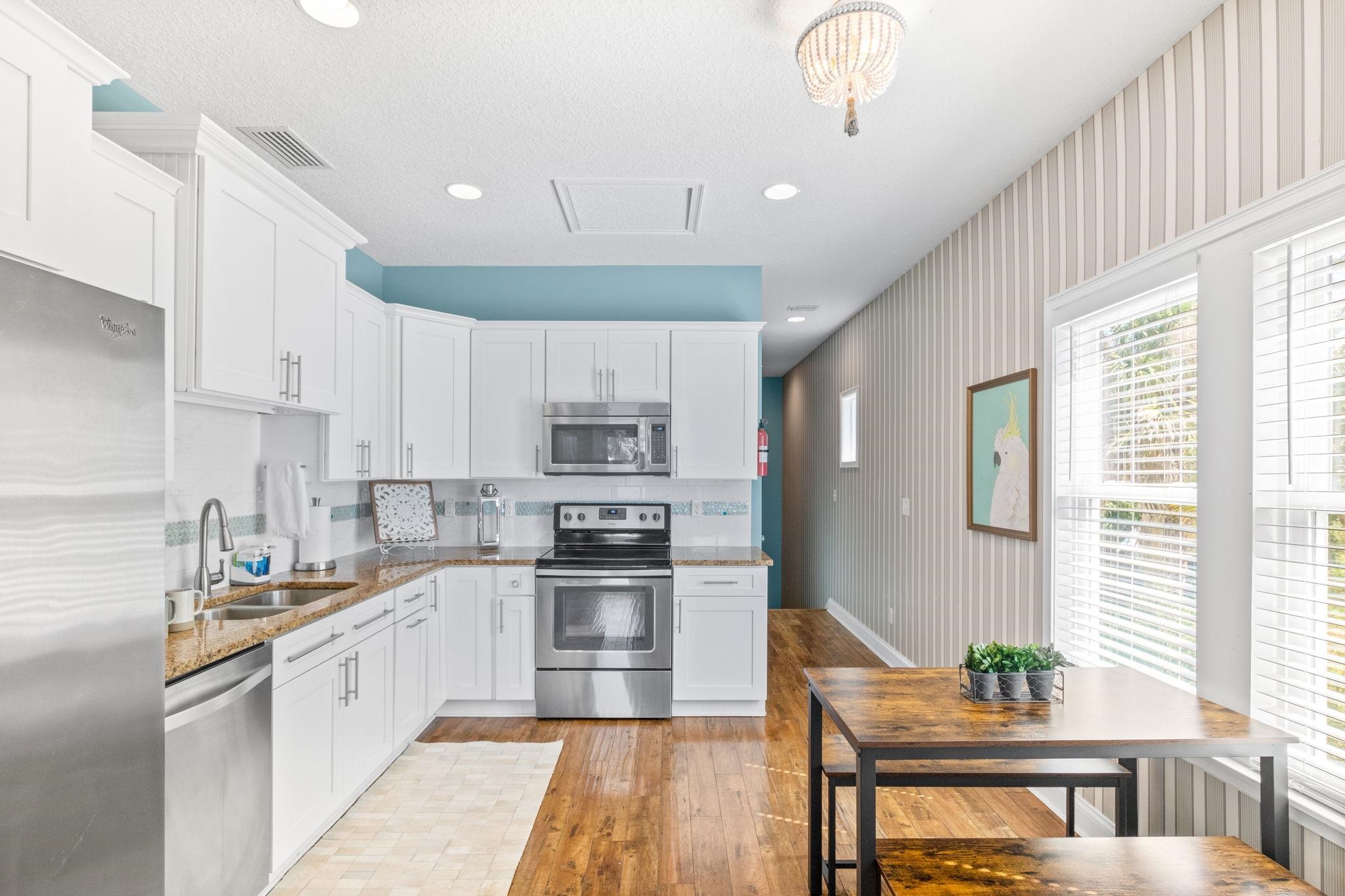 Image 13 of 100 For 251 Riberia St