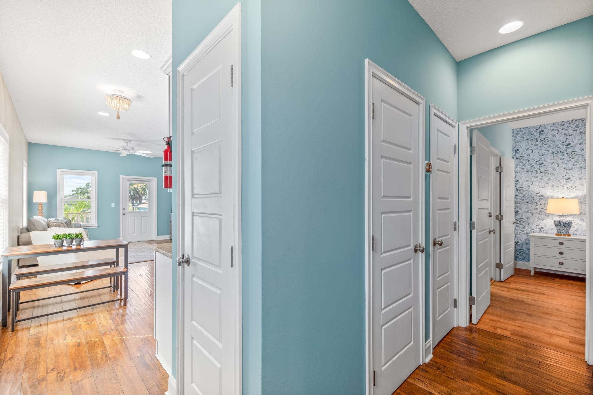 Image 19 of 100 For 251 Riberia St