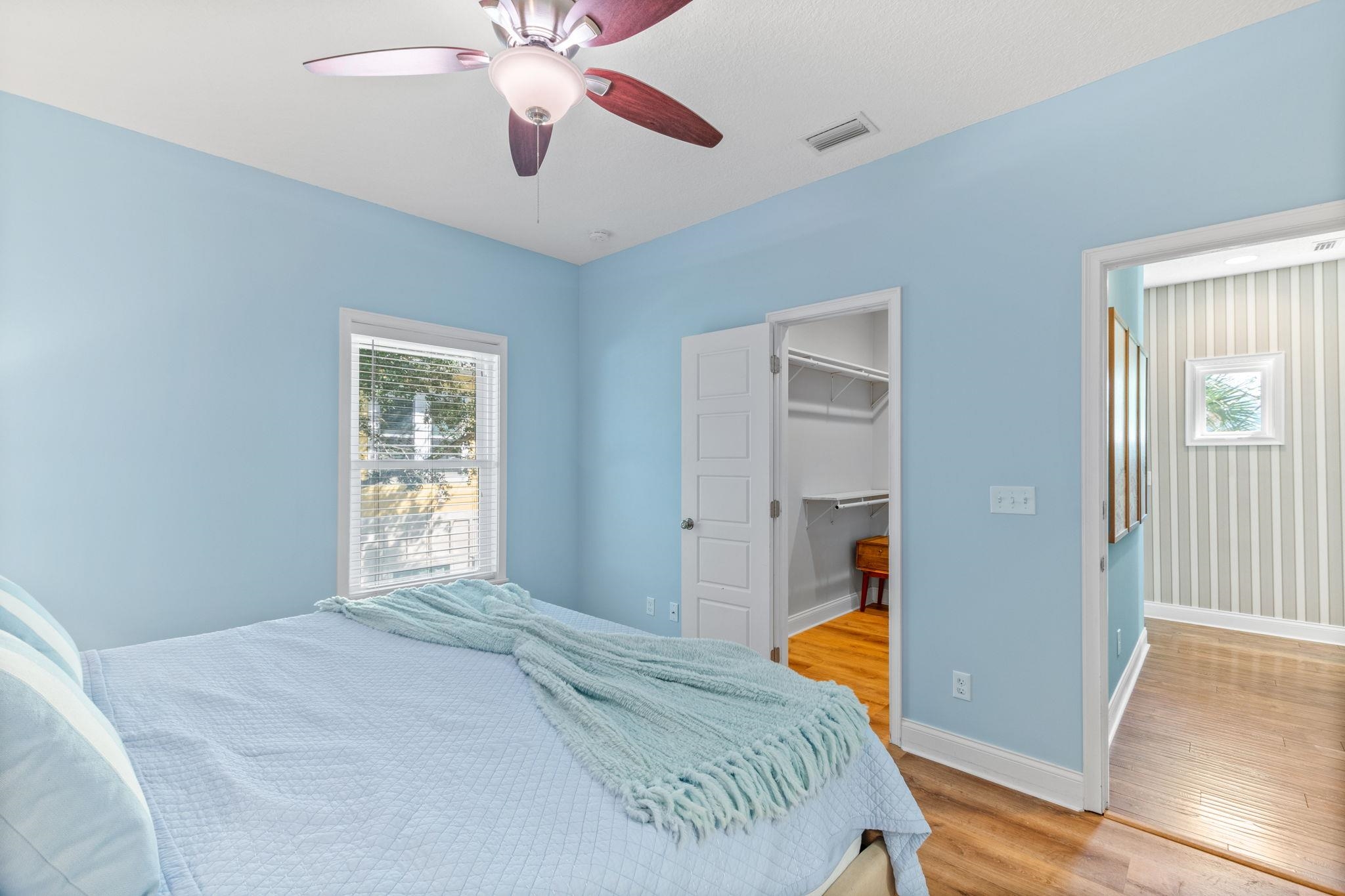 Image 29 of 100 For 251 Riberia St