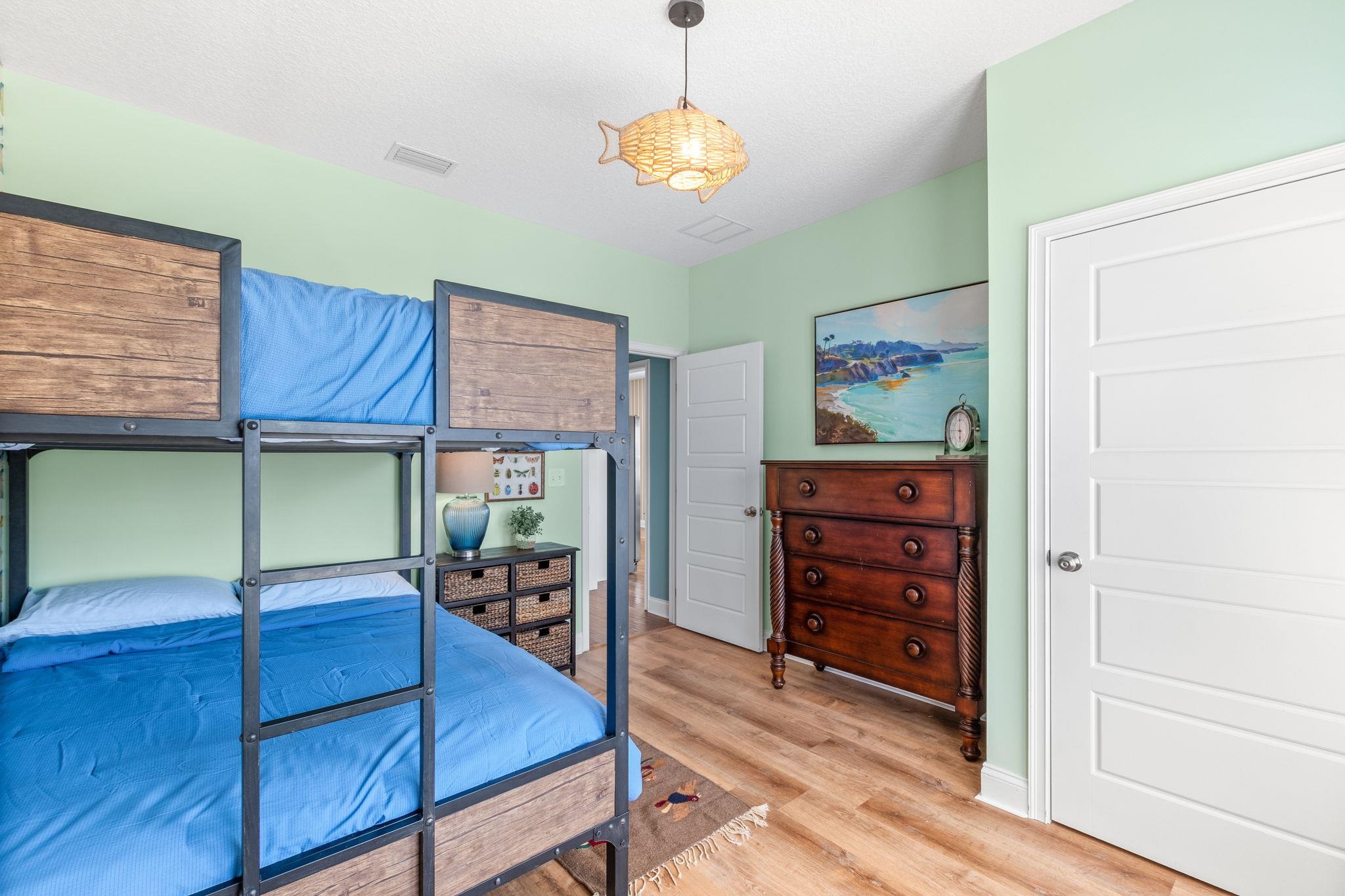 Image 31 of 100 For 251 Riberia St