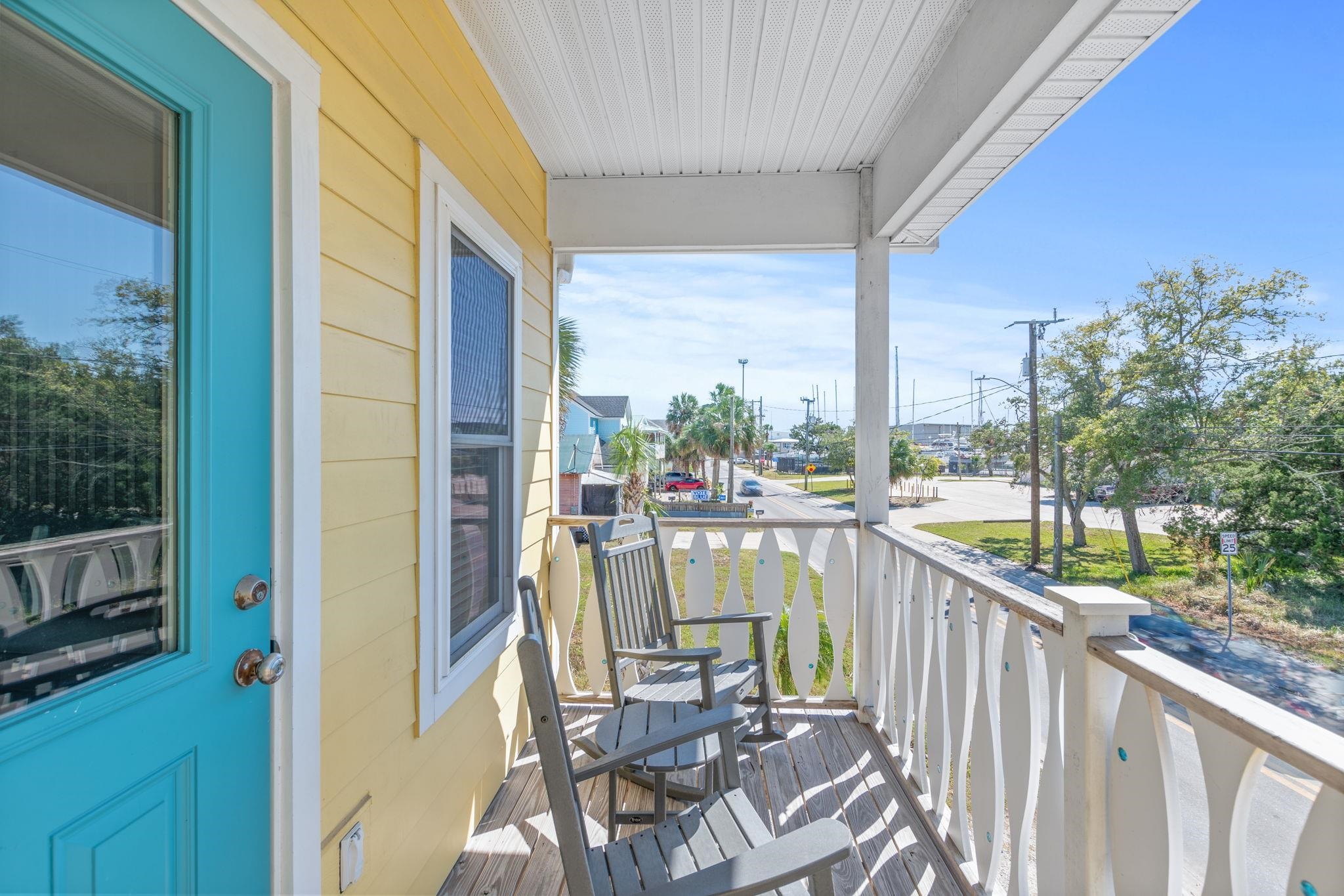 Image 39 of 100 For 251 Riberia St