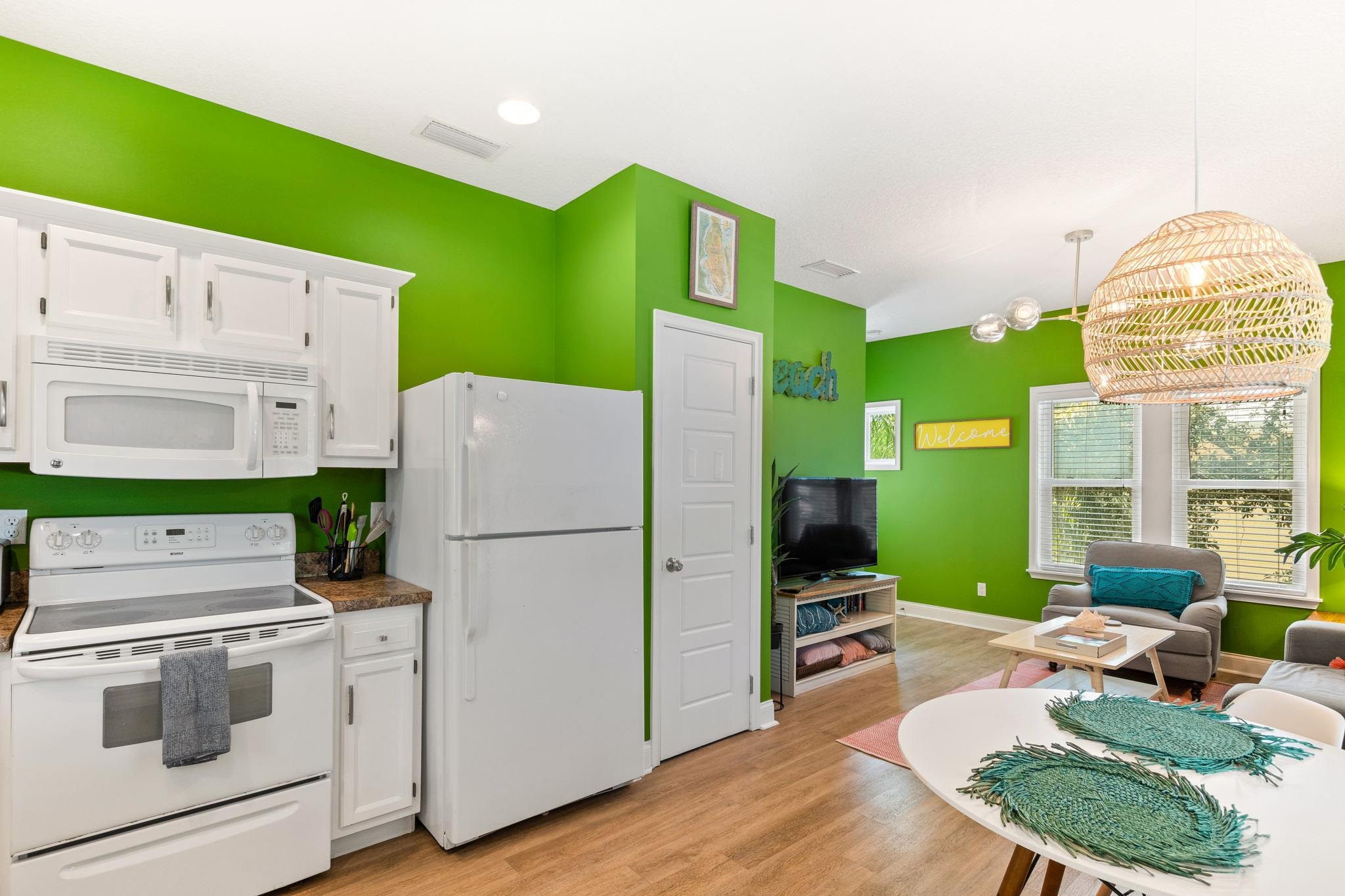 Image 80 of 100 For 251 Riberia St