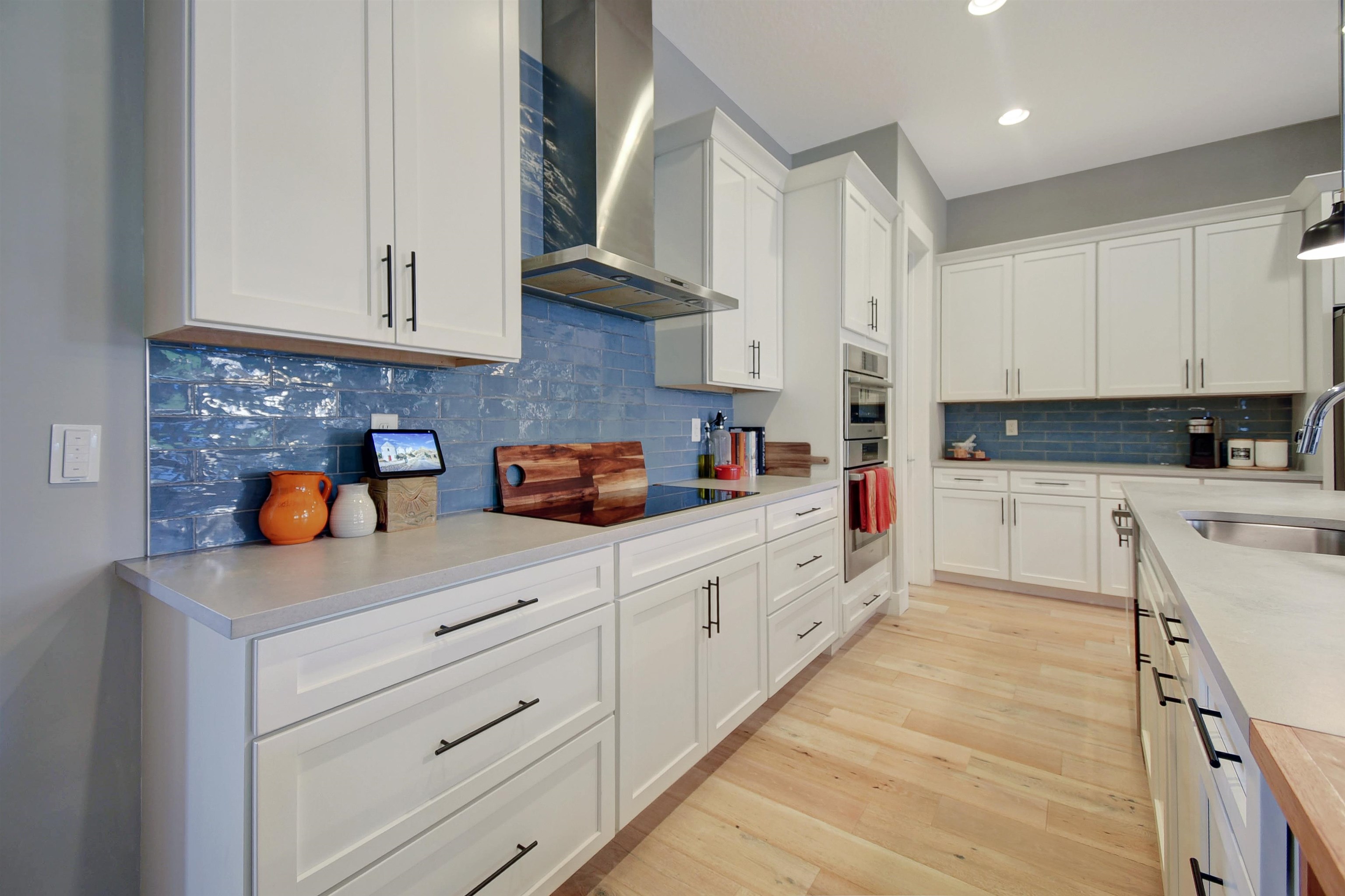 Image 12 of 51 For 110 8th St  