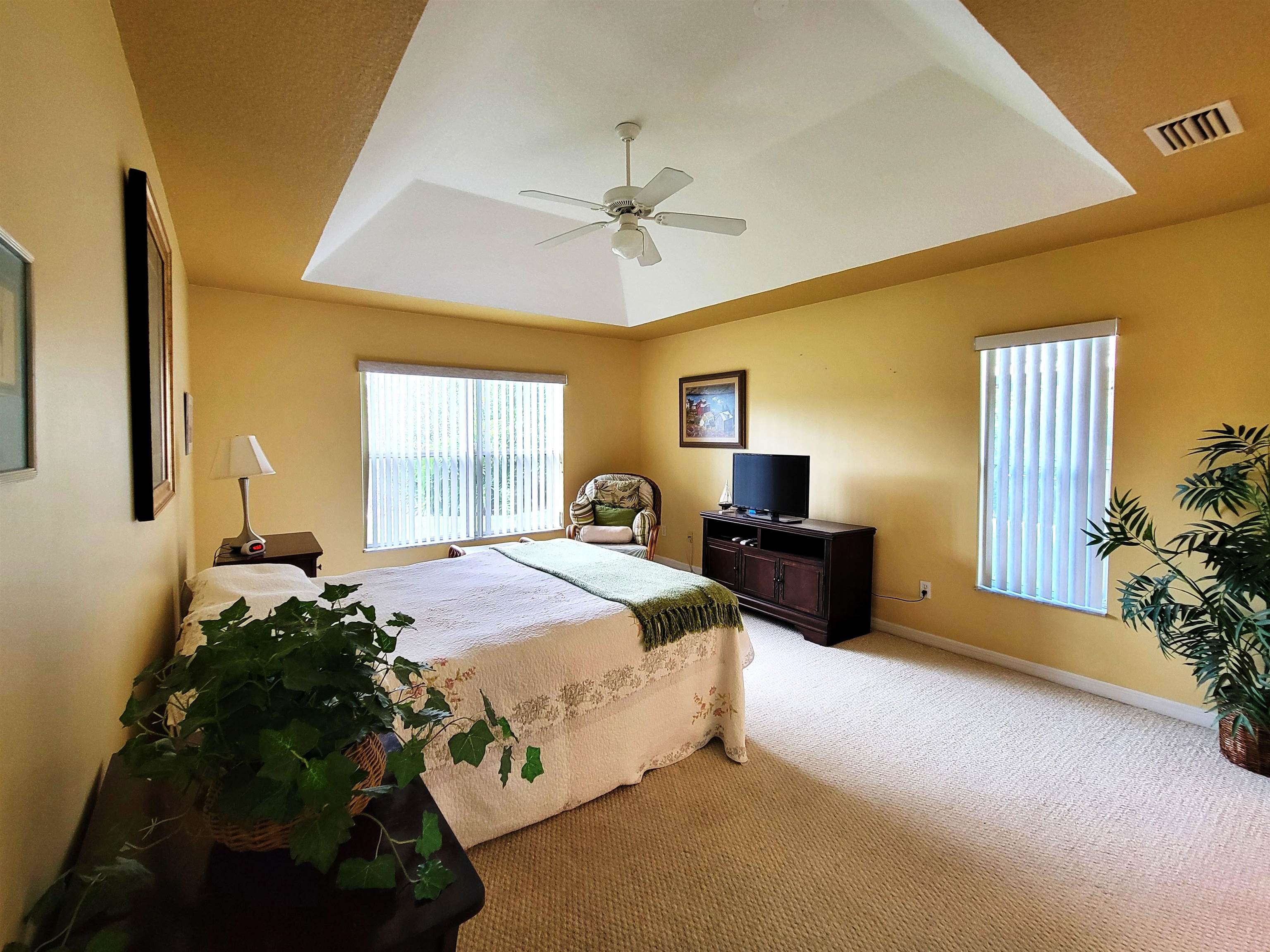 Image 21 of 26 For 2372 Commodores Club Blvd.