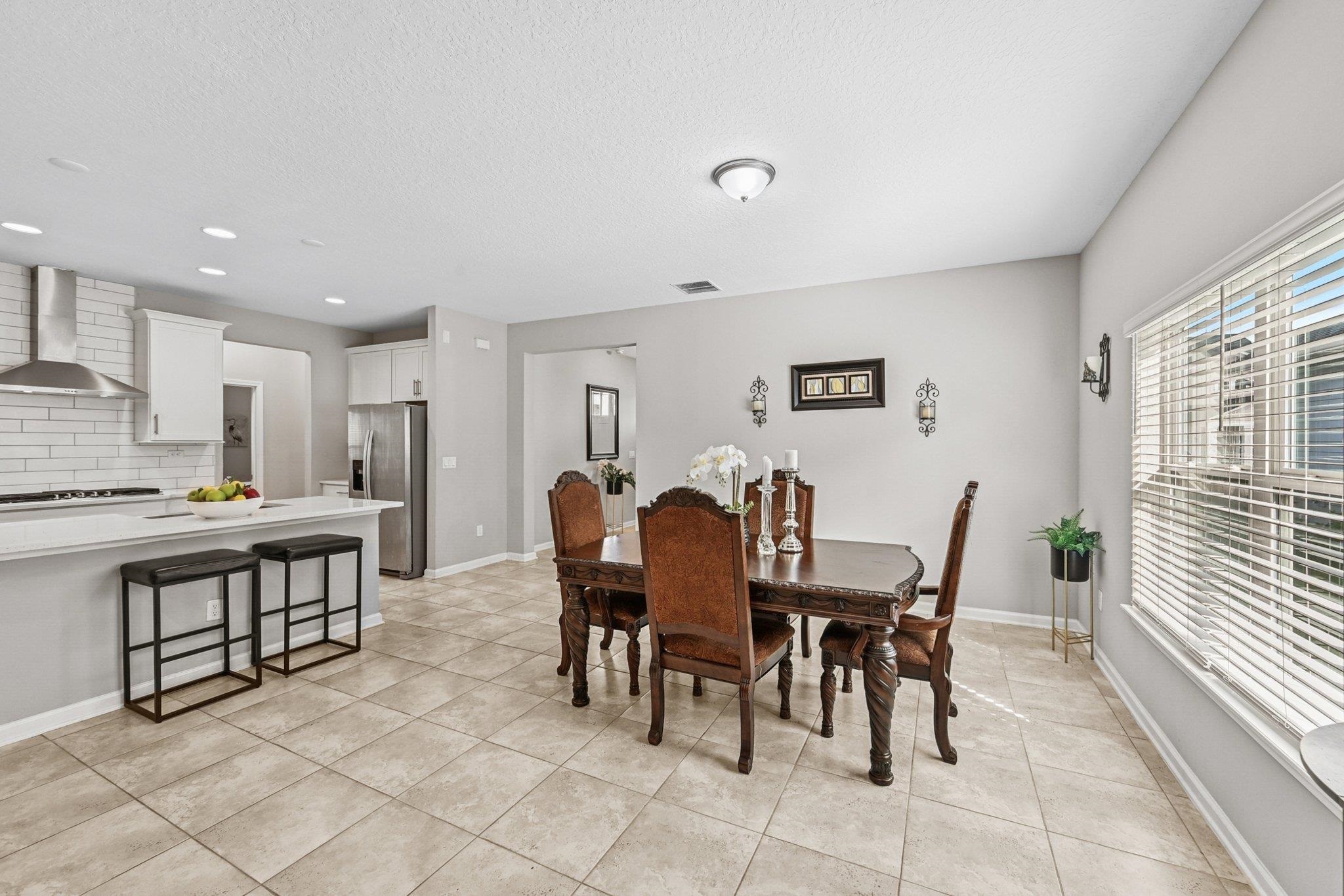 Image 10 of 51 For 75 Pinzon Place