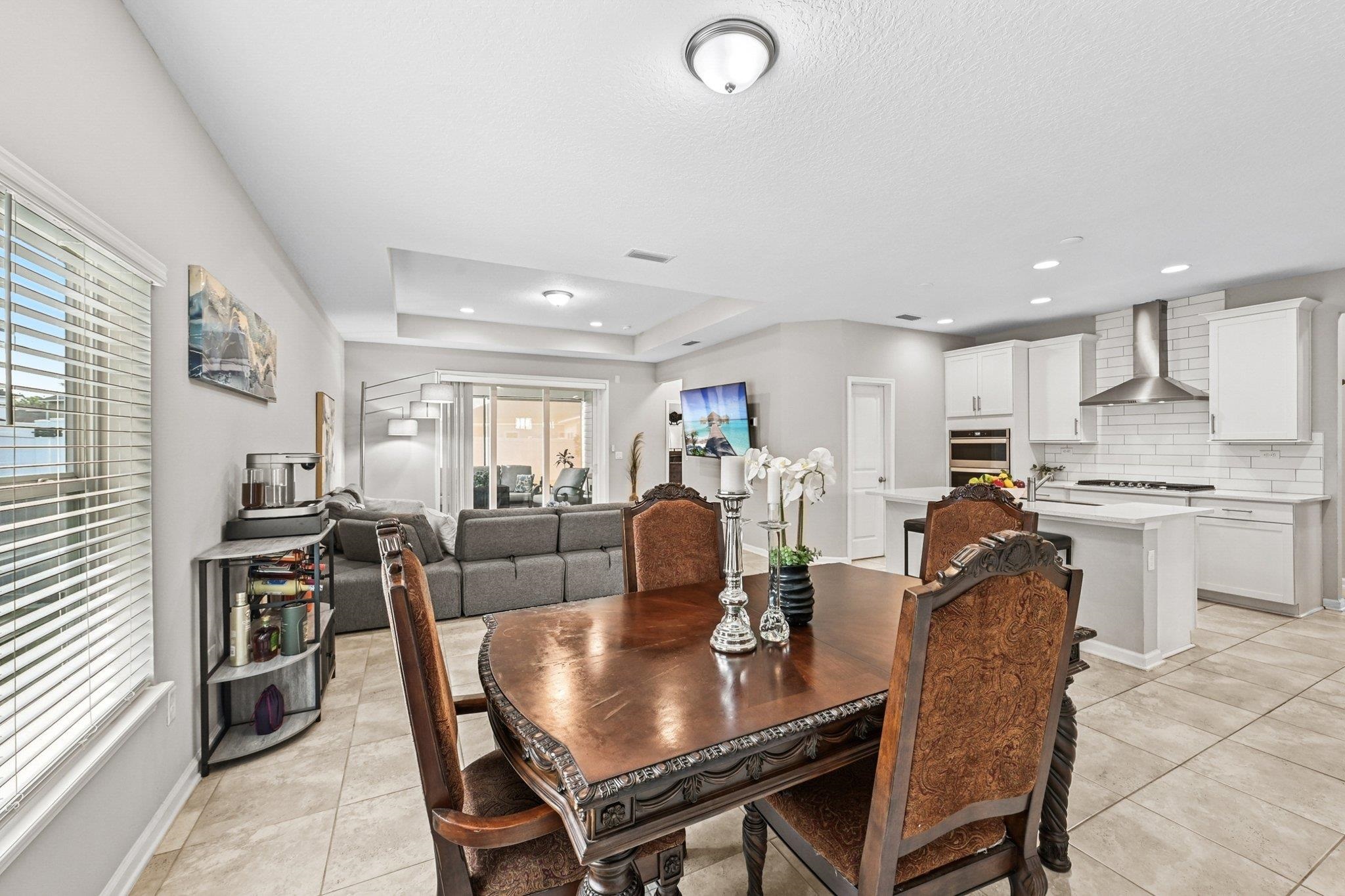 Image 11 of 51 For 75 Pinzon Place