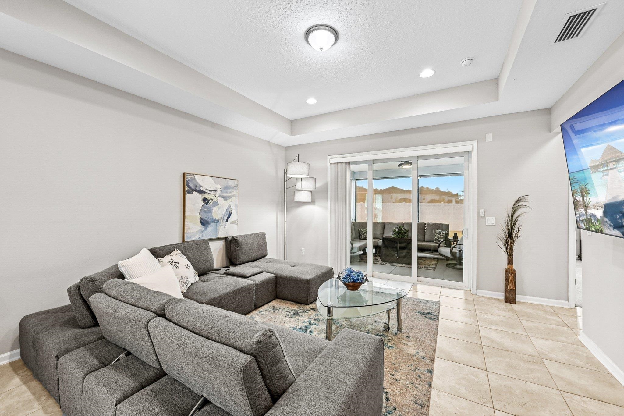 Image 14 of 51 For 75 Pinzon Place