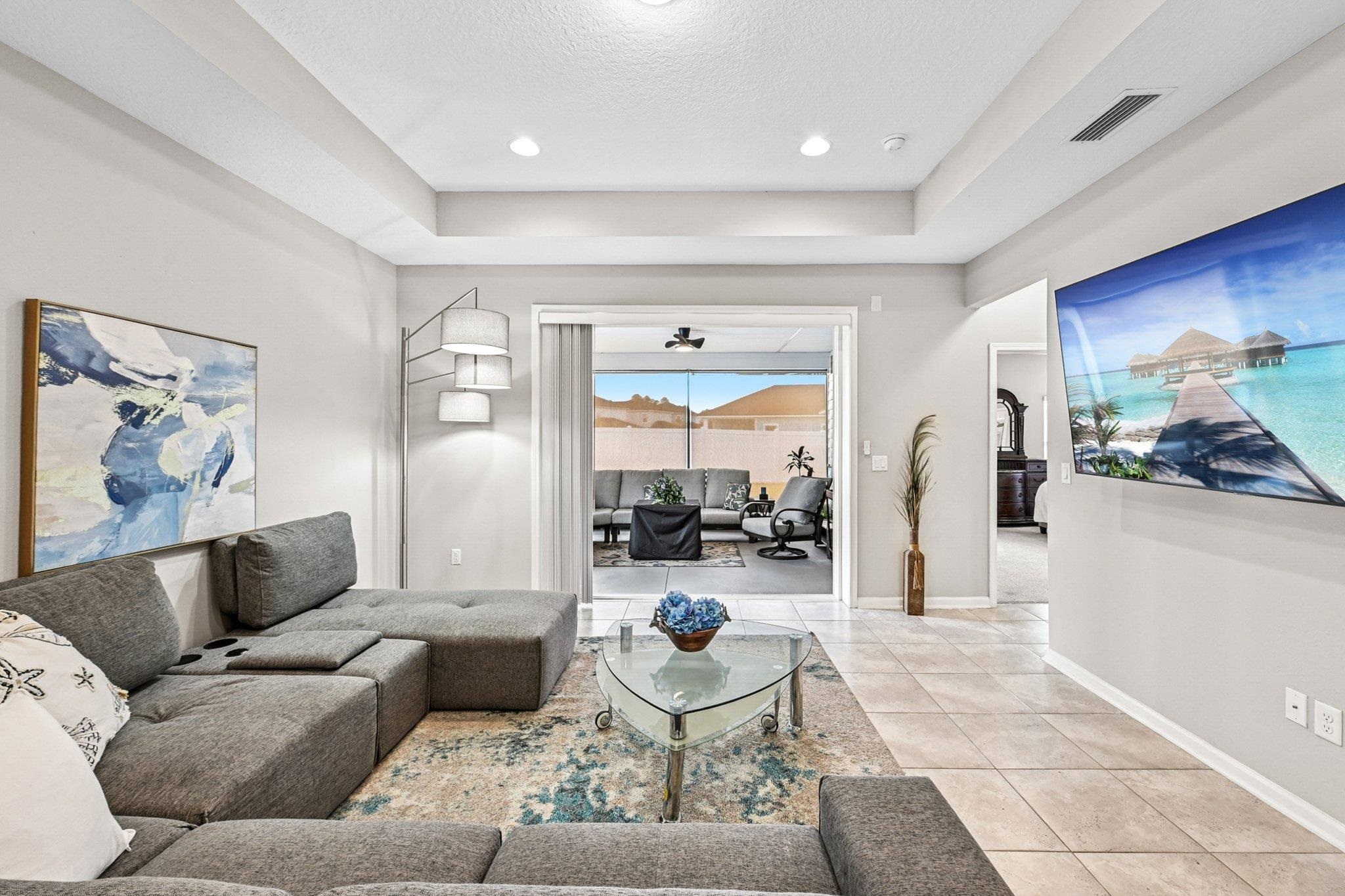 Image 16 of 51 For 75 Pinzon Place
