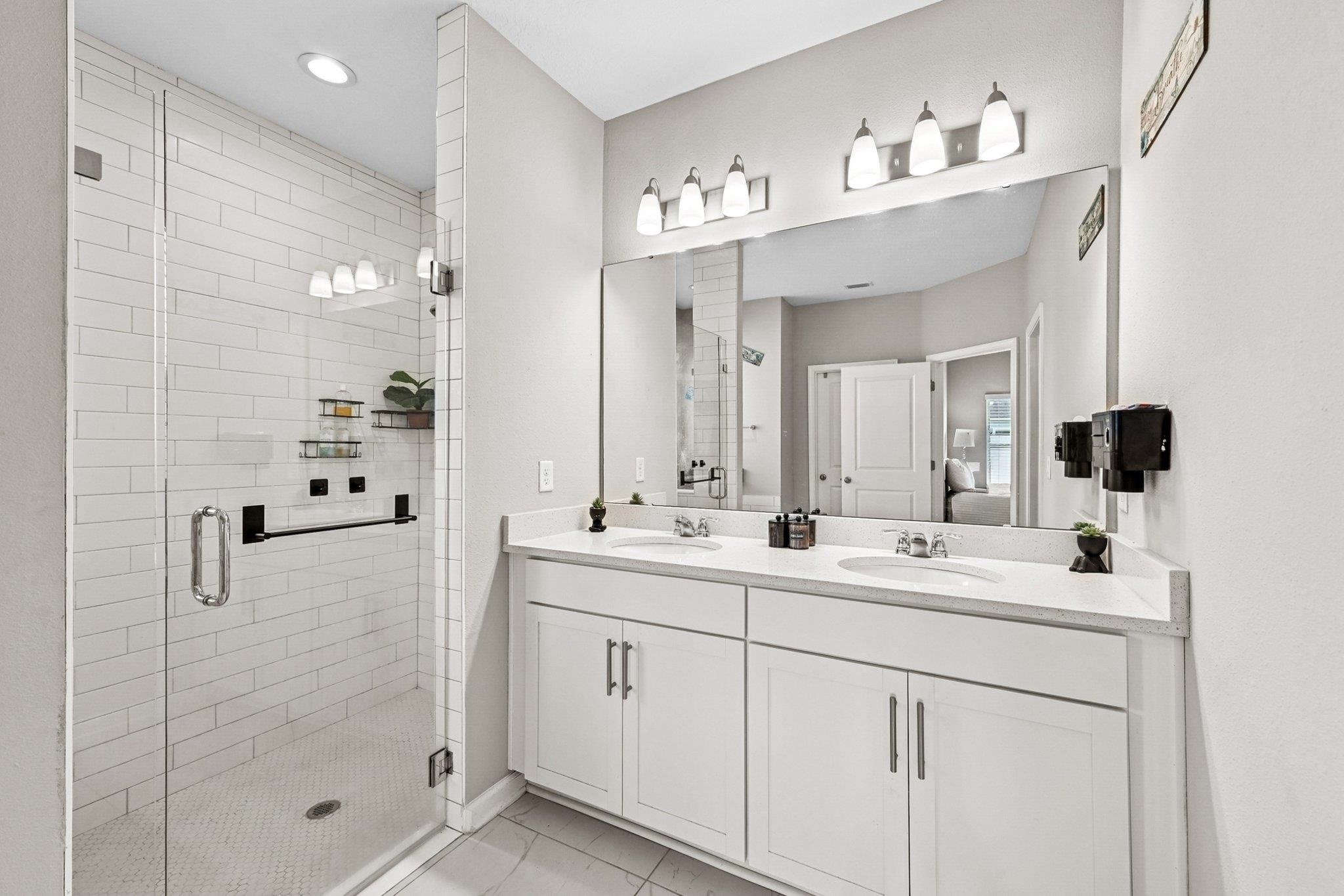 Image 20 of 51 For 75 Pinzon Place