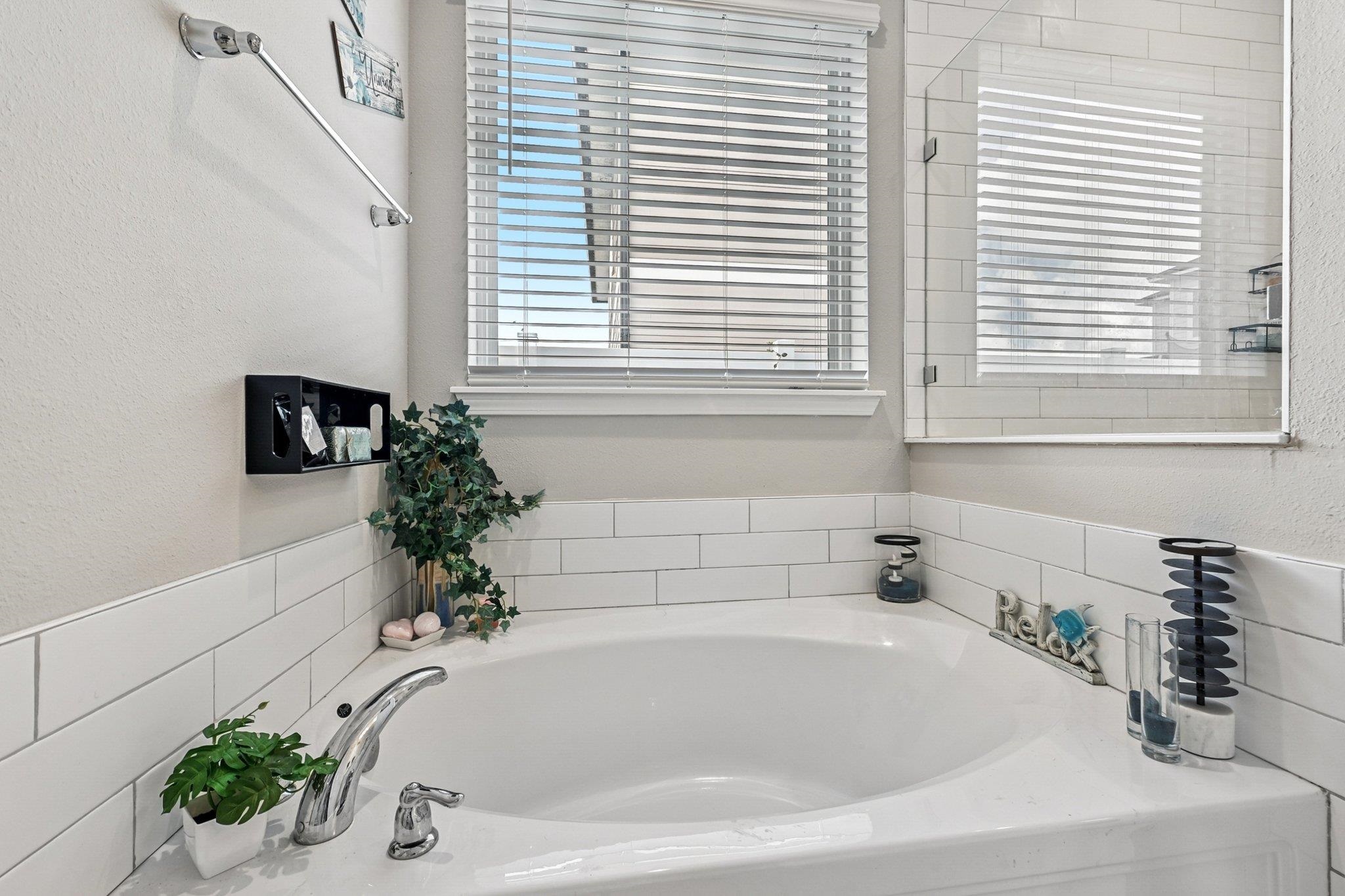 Image 21 of 51 For 75 Pinzon Place