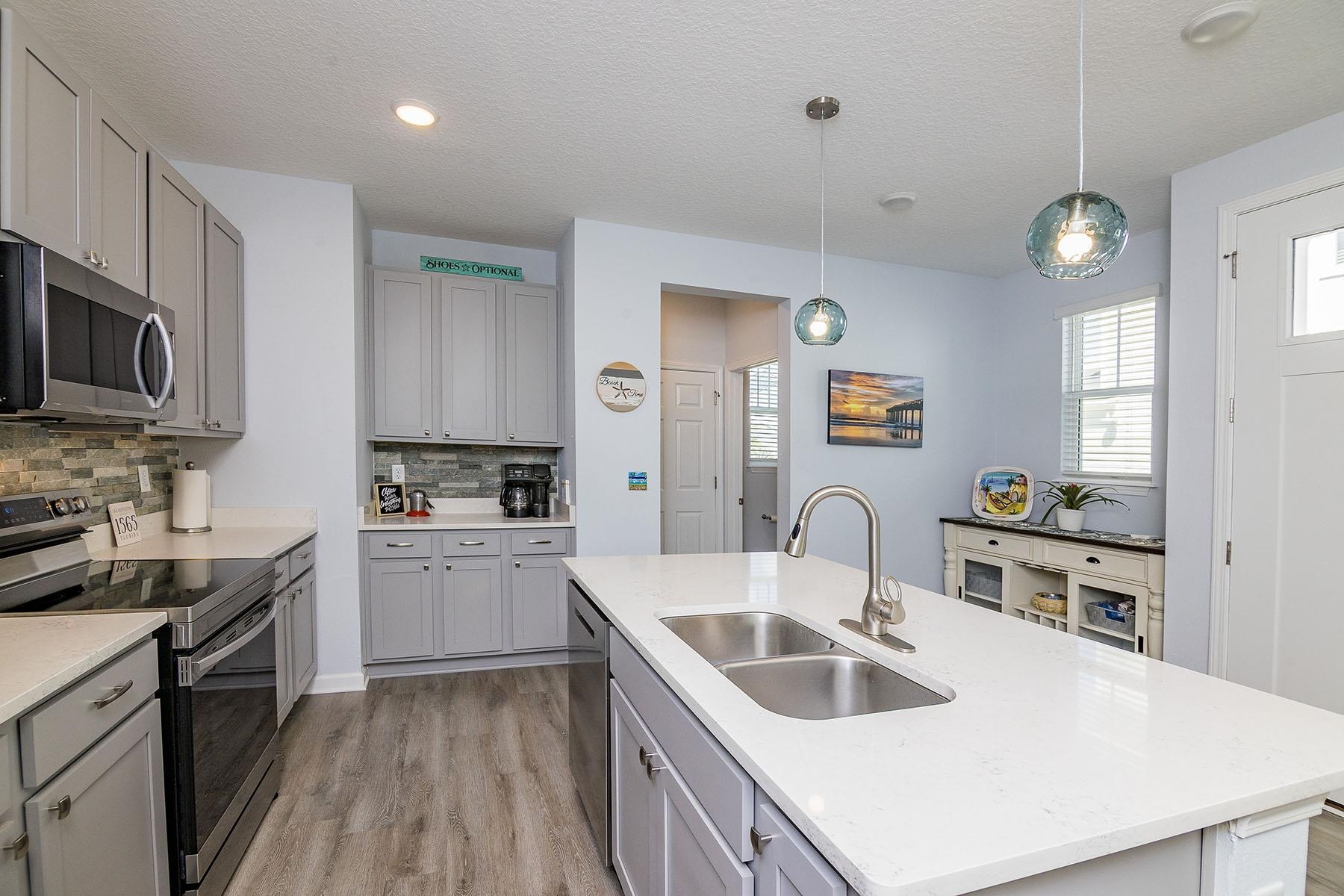 Image 13 of 49 For 74 Ridge Lake Rd