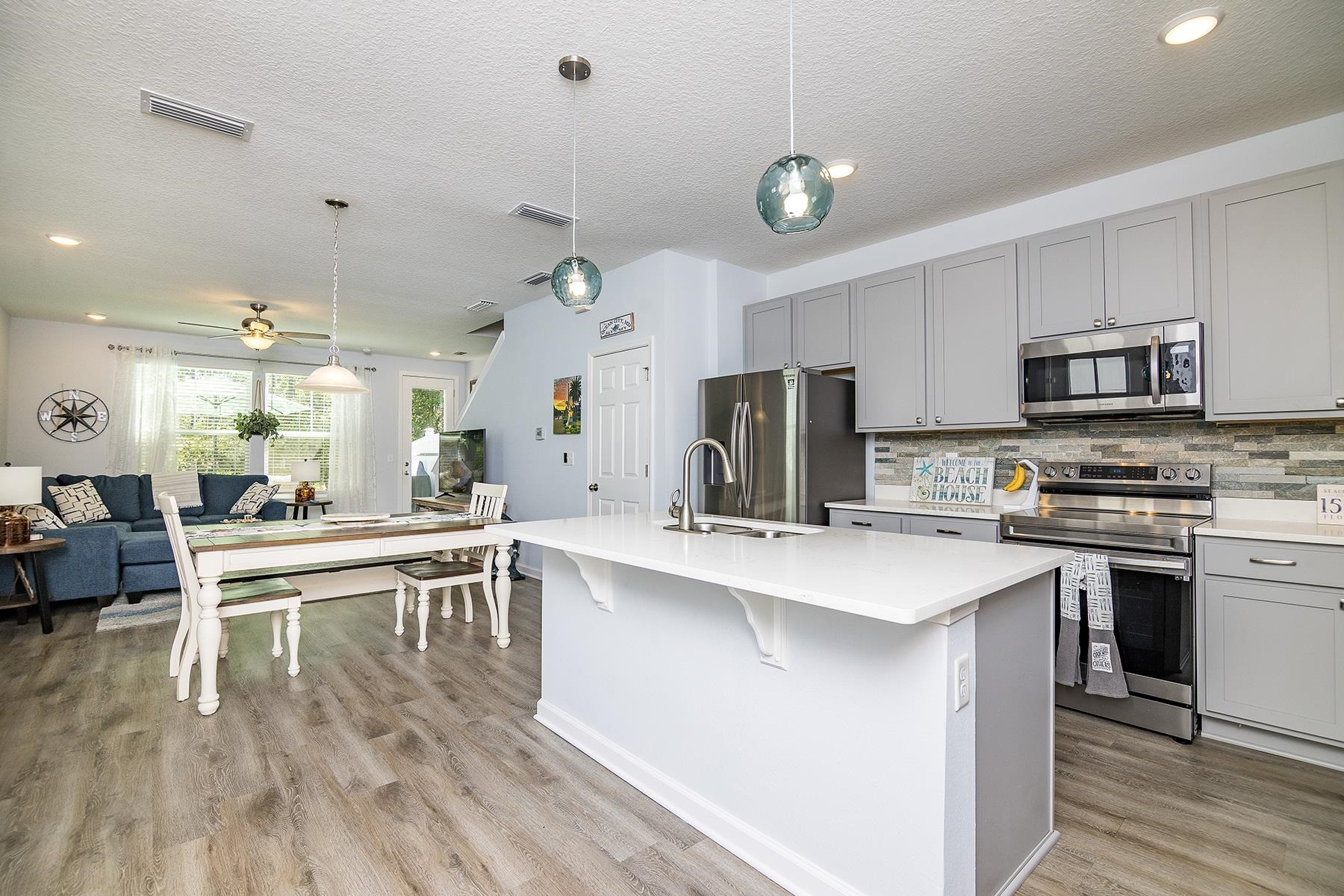 Image 14 of 49 For 74 Ridge Lake Rd