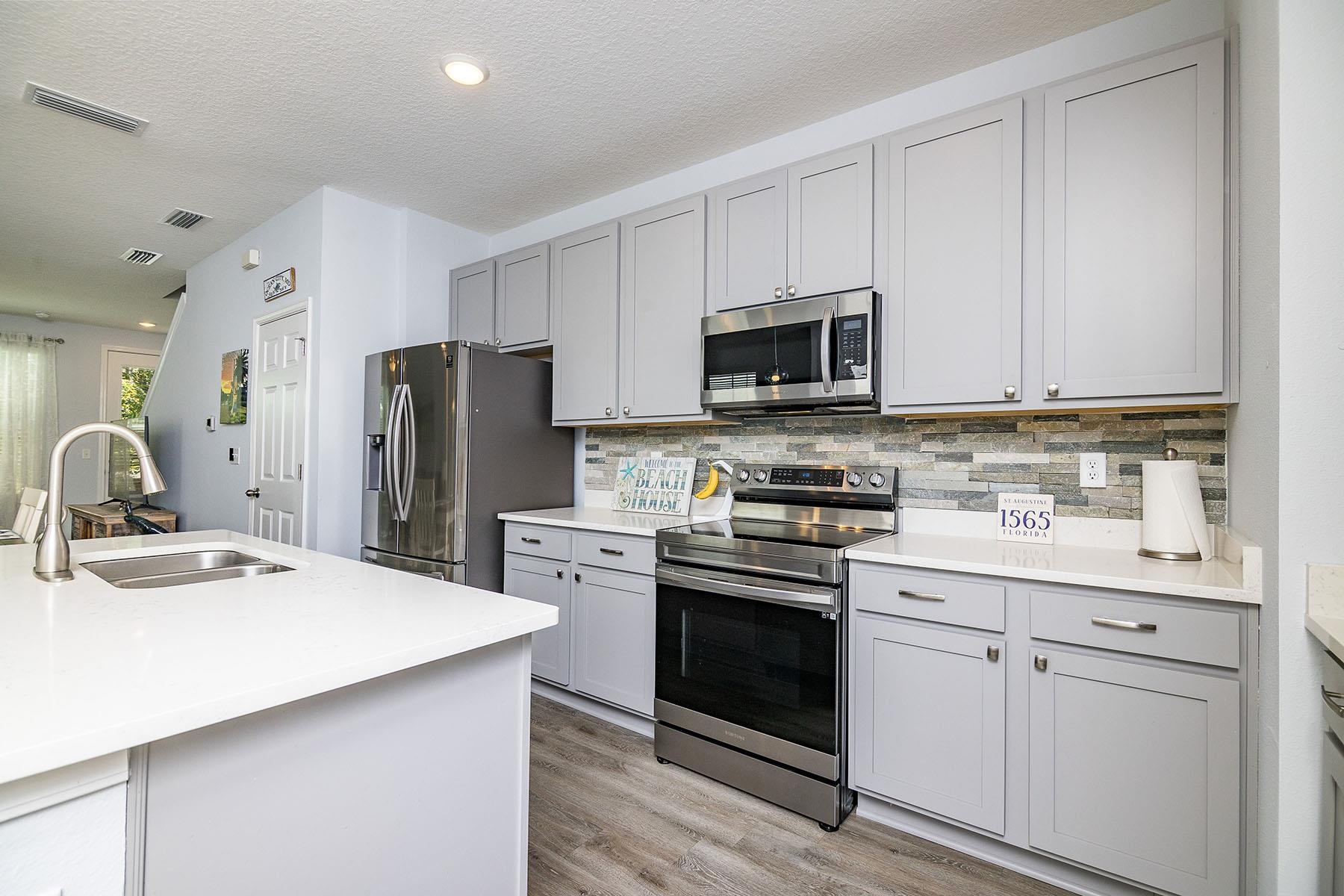 Image 15 of 49 For 74 Ridge Lake Rd