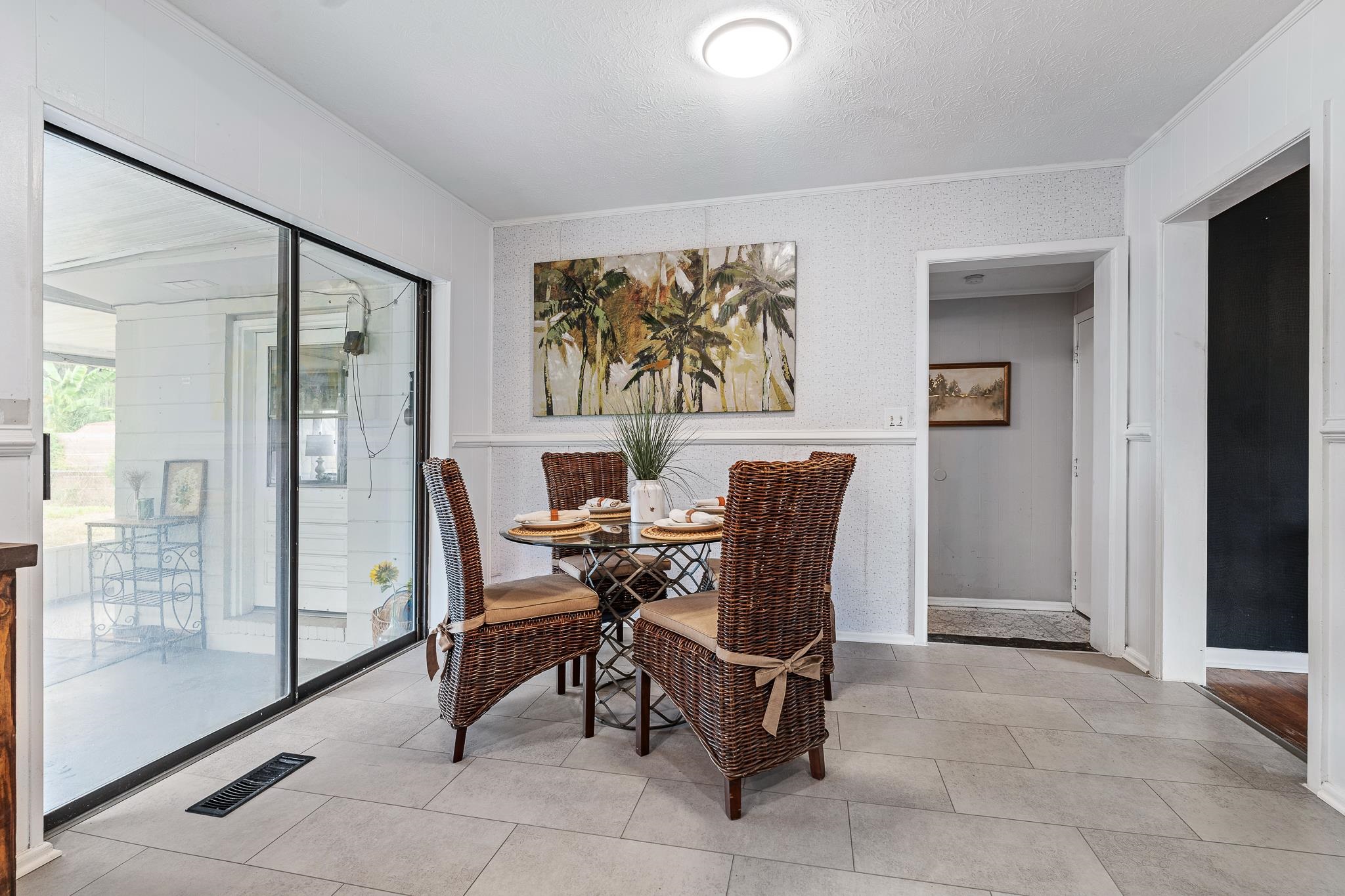 Image 14 of 32 For 5829 Cherry Laurel Dr
