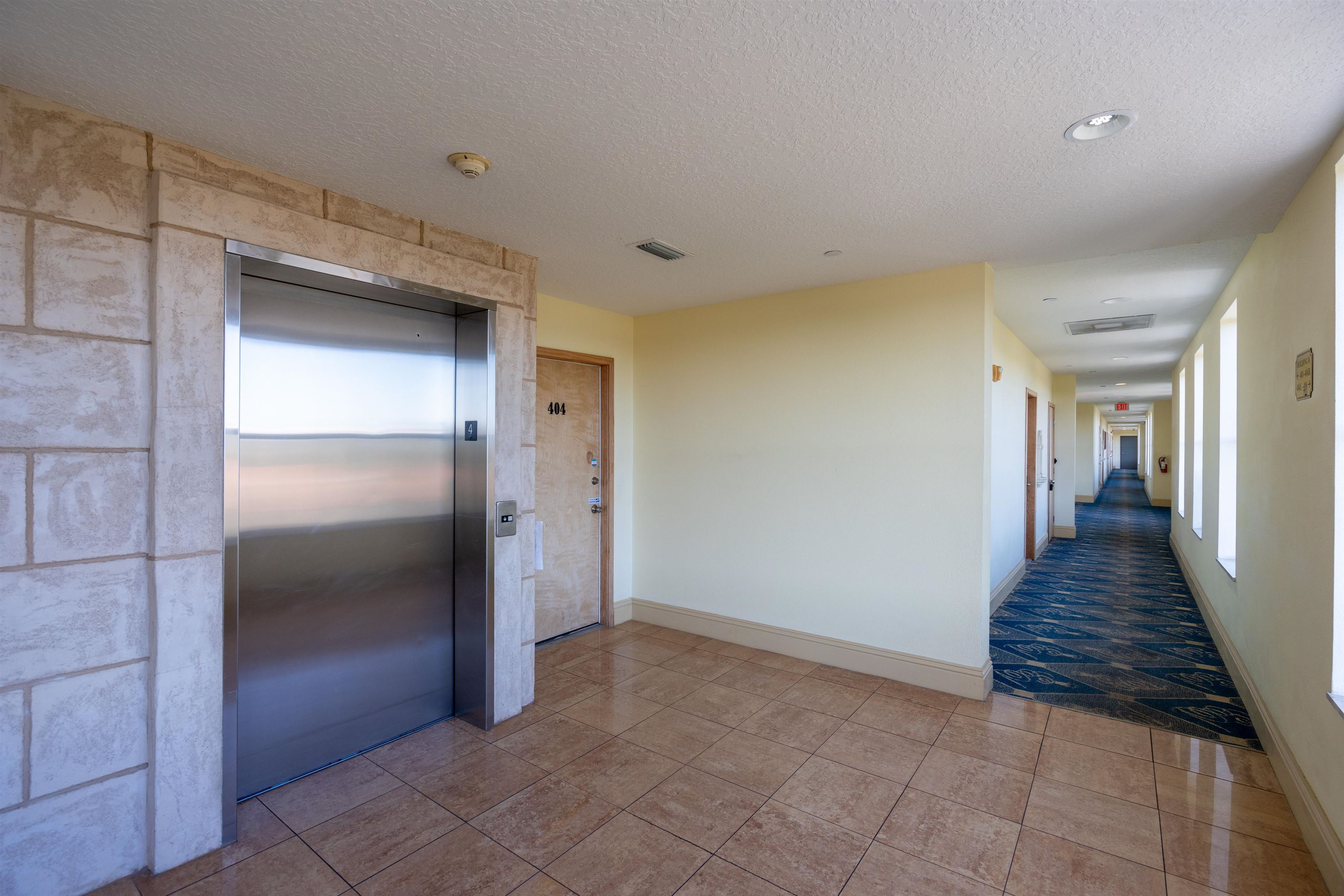Image 8 of 28 For 101 Palm Harbor Pkwy  401