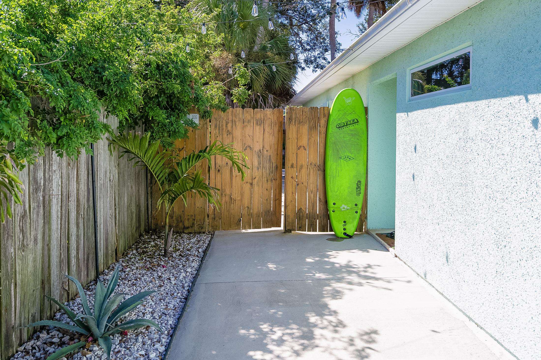 Image 11 of 55 For 215 4th St  