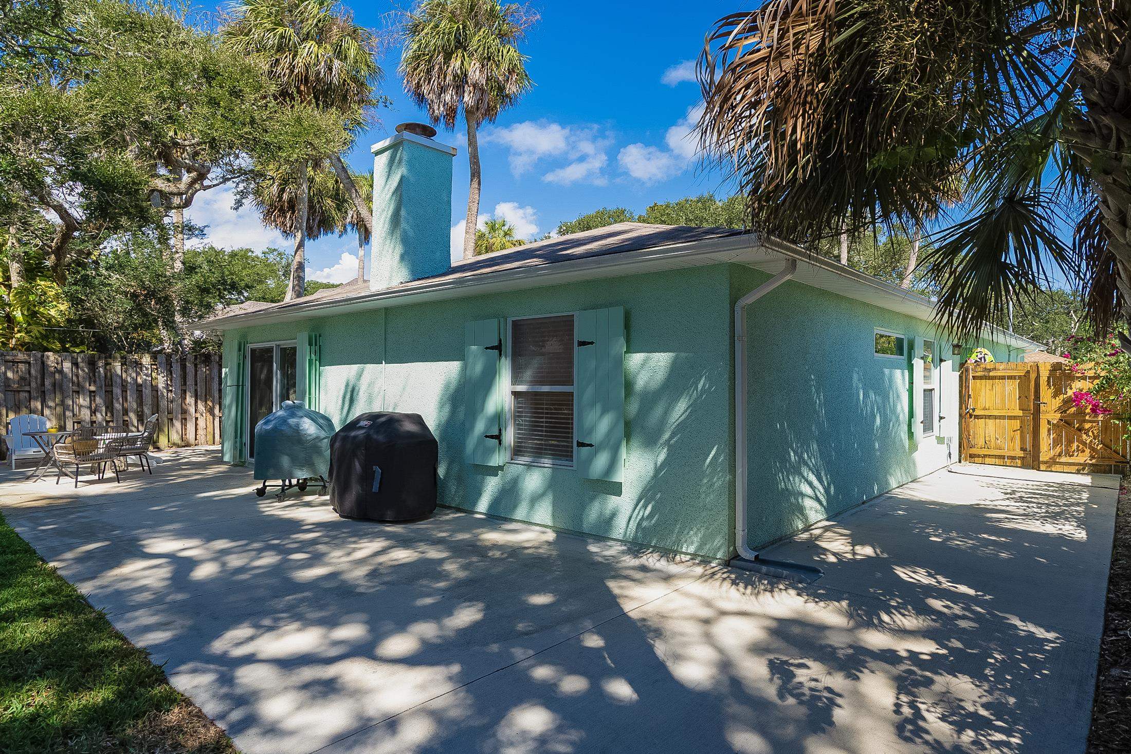 Image 23 of 55 For 215 4th St  