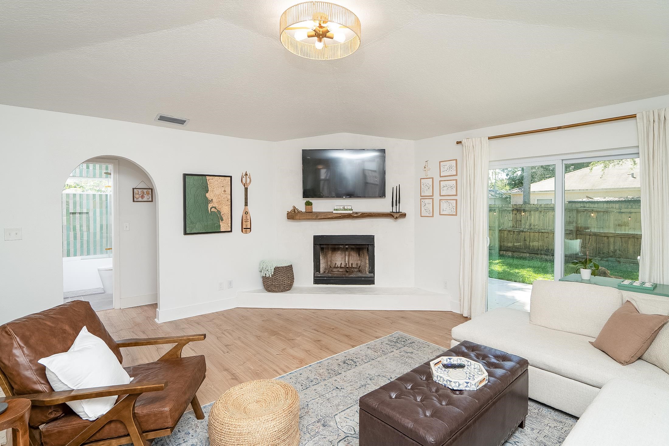 Image 34 of 55 For 215 4th St  