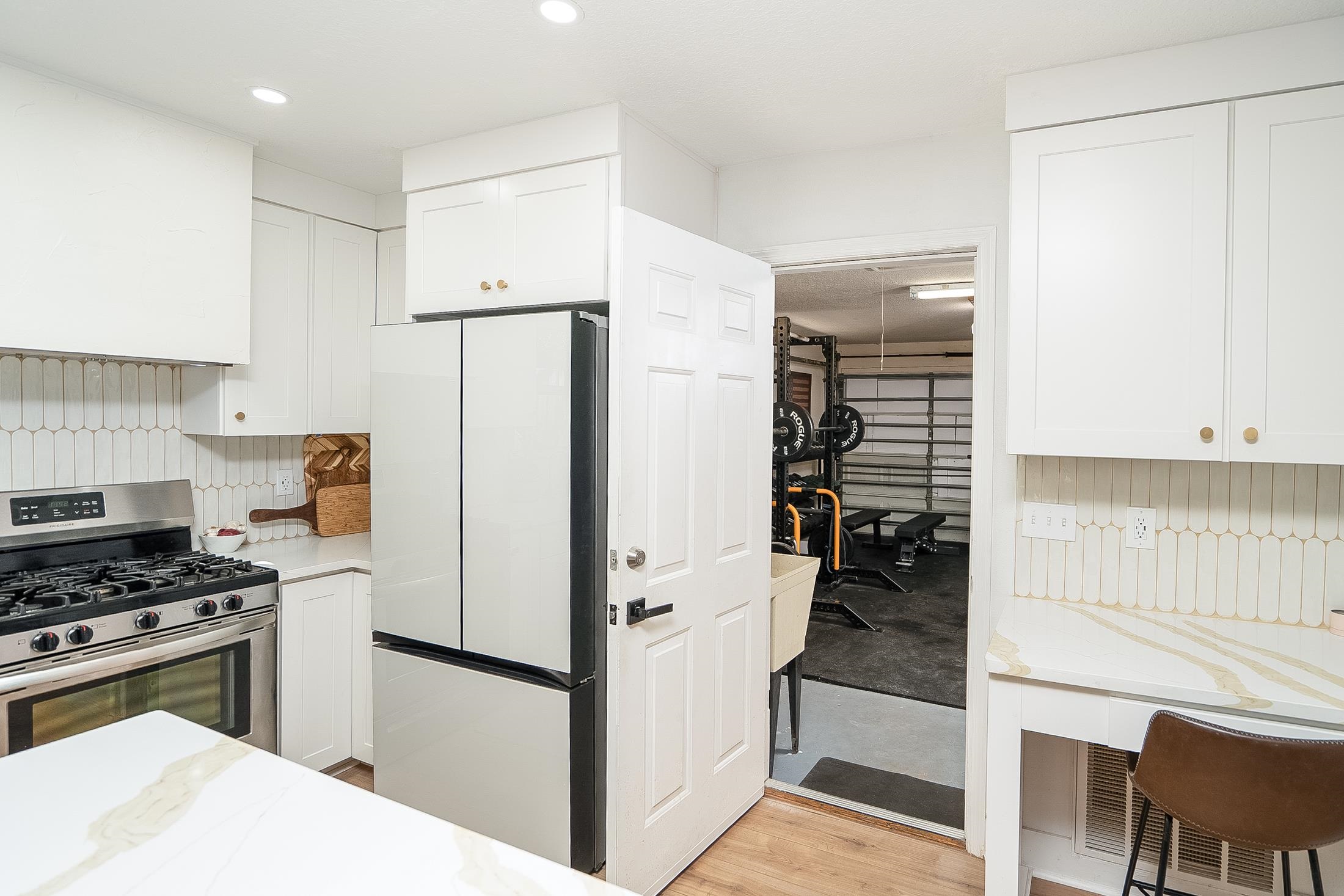 Image 36 of 55 For 215 4th St  