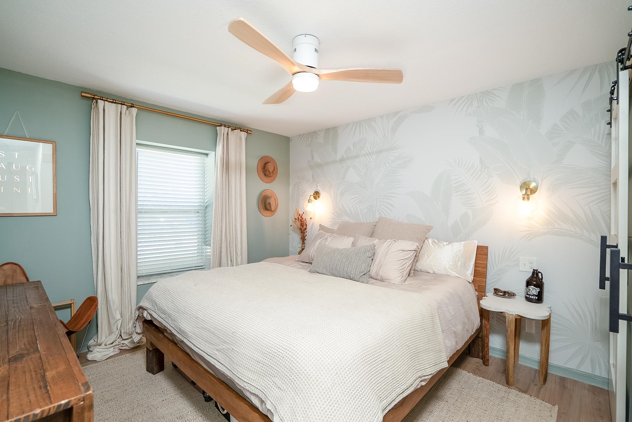 Image 38 of 55 For 215 4th St  