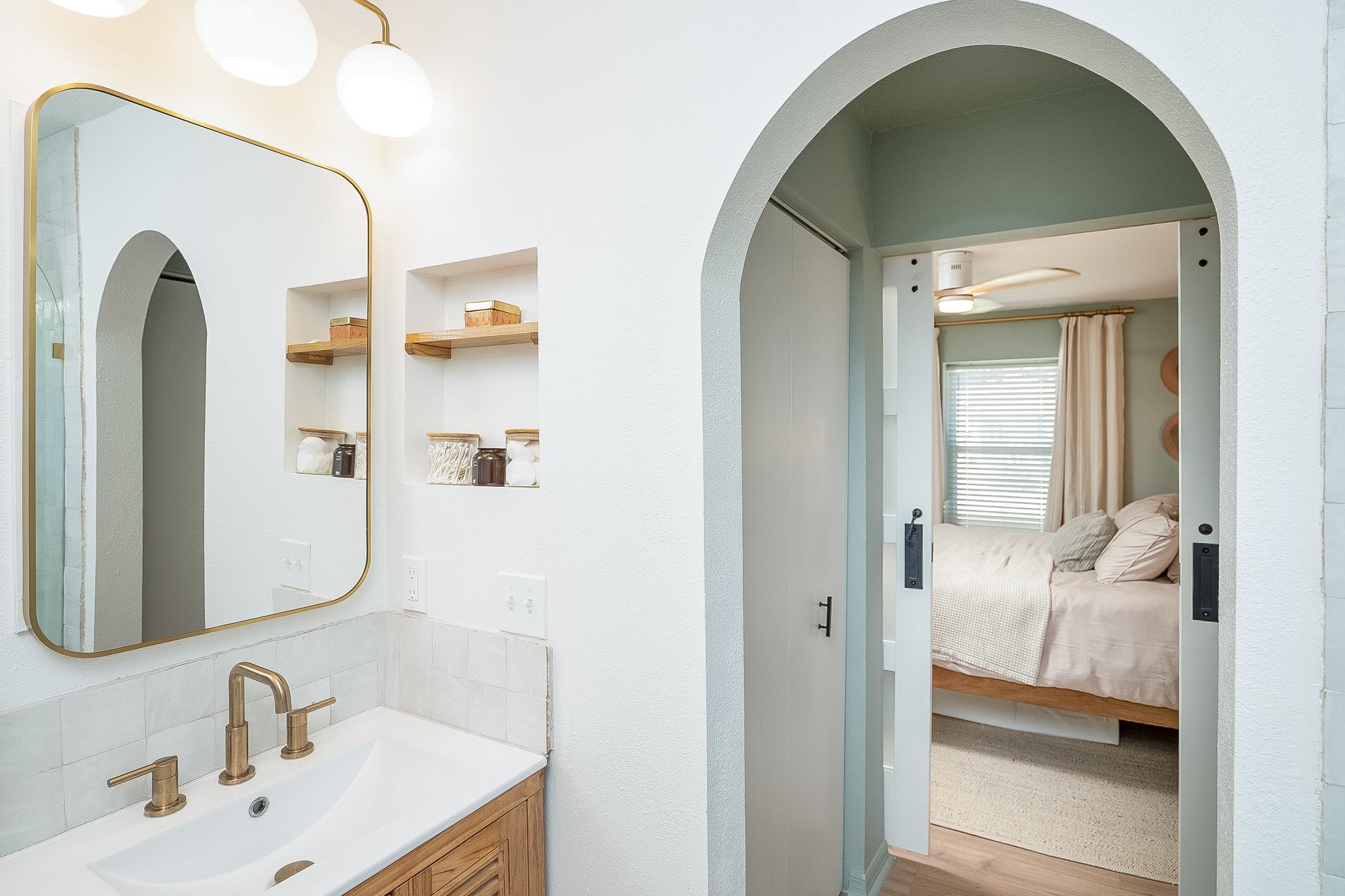 Image 45 of 55 For 215 4th St  