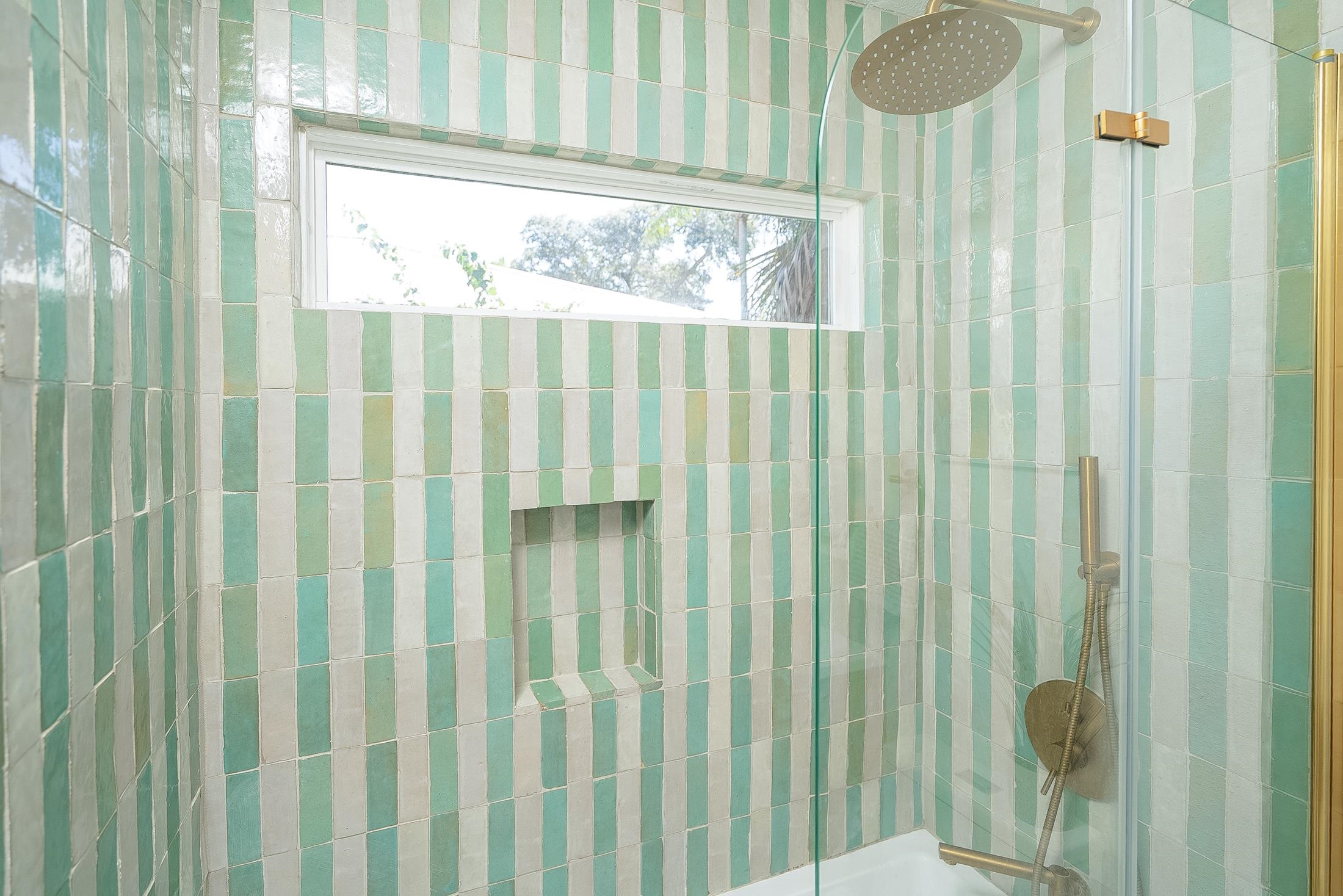 Image 49 of 55 For 215 4th St  