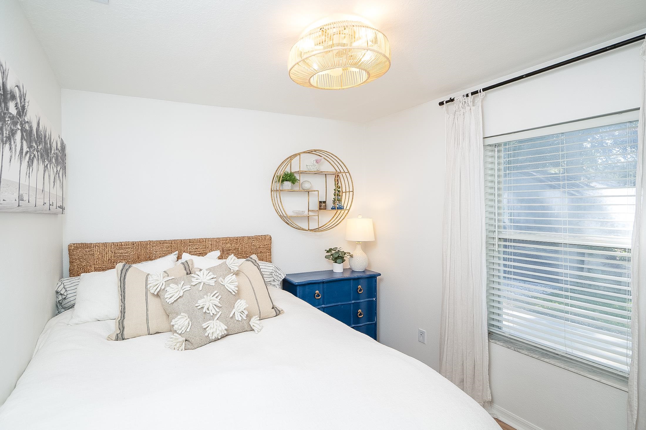 Image 50 of 55 For 215 4th St  