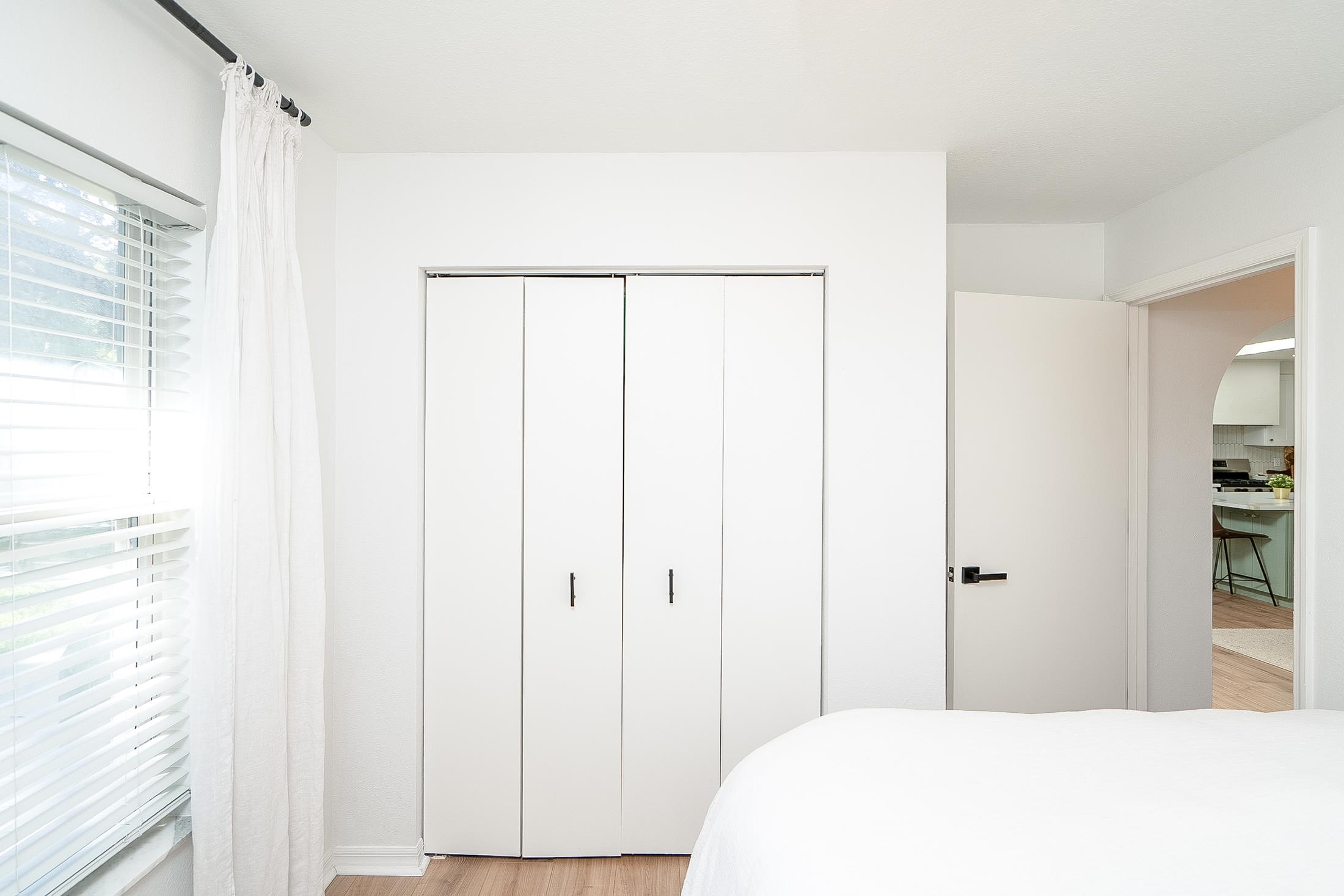 Image 52 of 55 For 215 4th St  