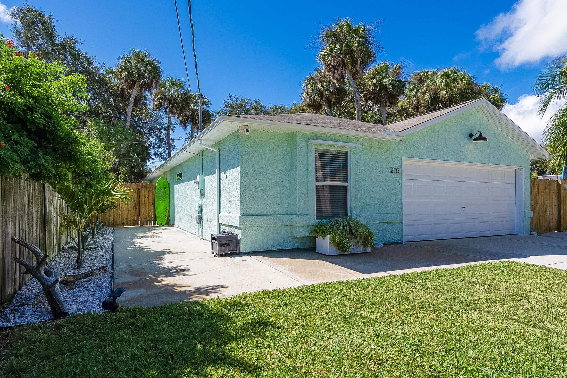 Image 8 of 55 For 215 4th St  