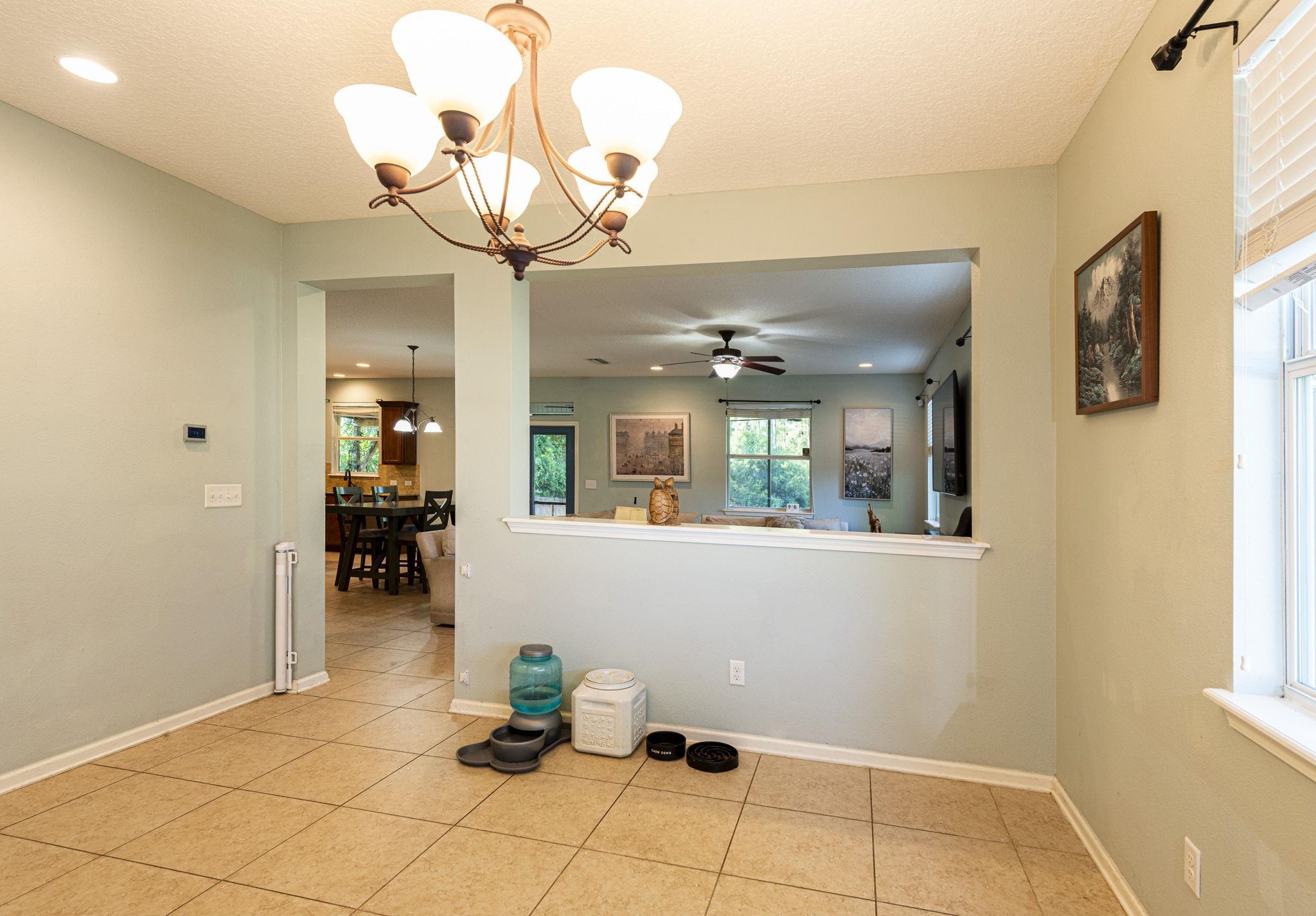 Image 10 of 40 For 104 Claremont Ct
