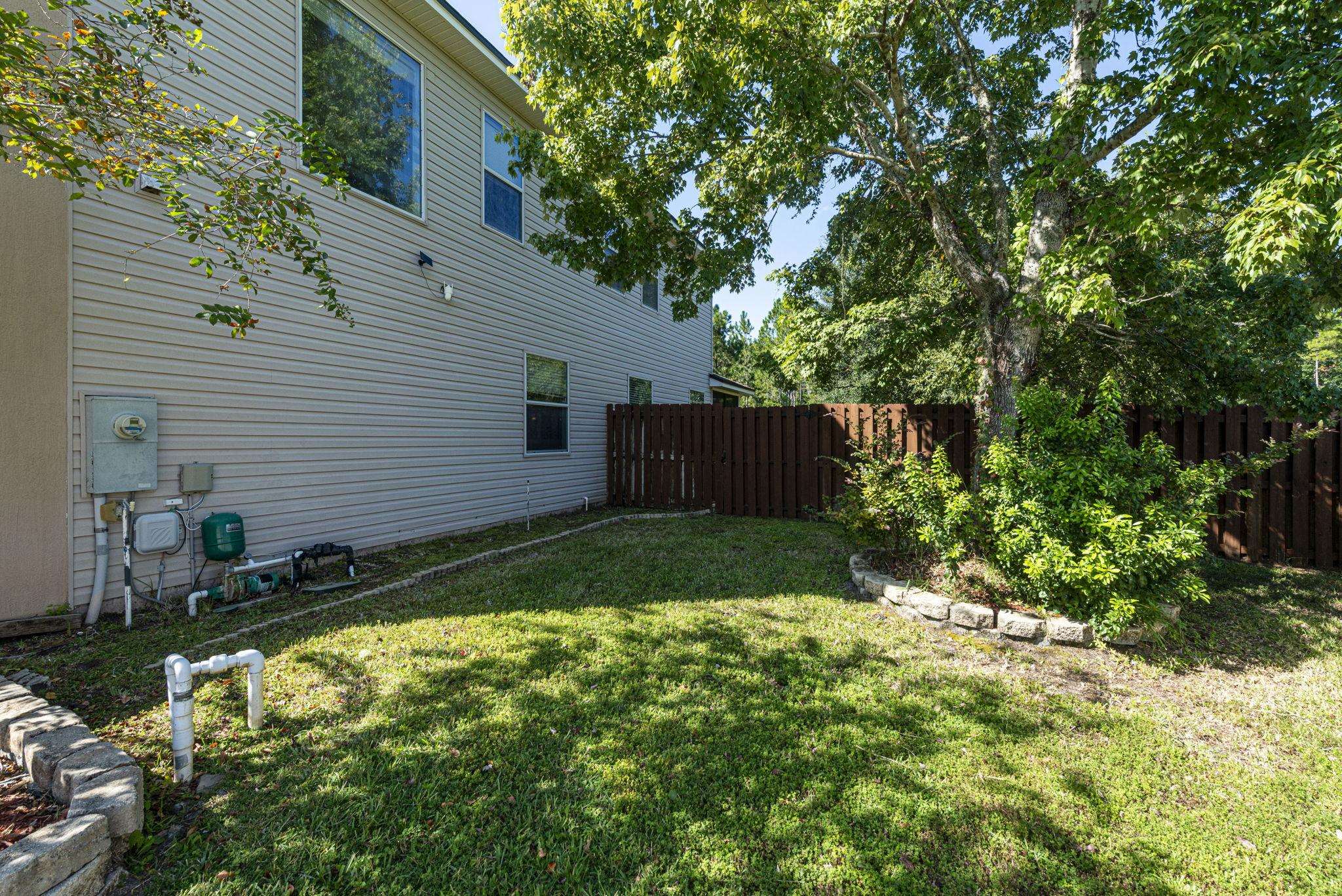 Image 40 of 40 For 104 Claremont Ct