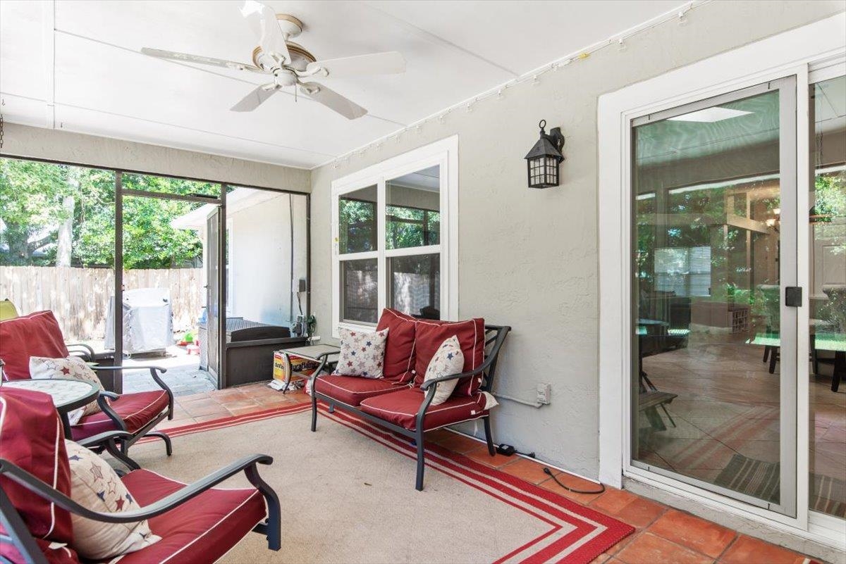 Image 35 of 50 For 2066 Forest Gate Dr E