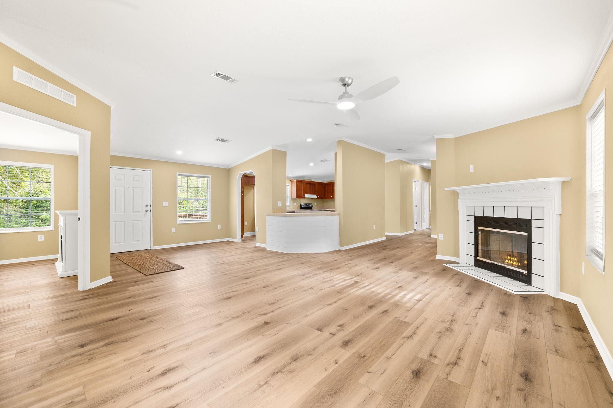 Image 15 of 48 For 2451 Deer Run Rd