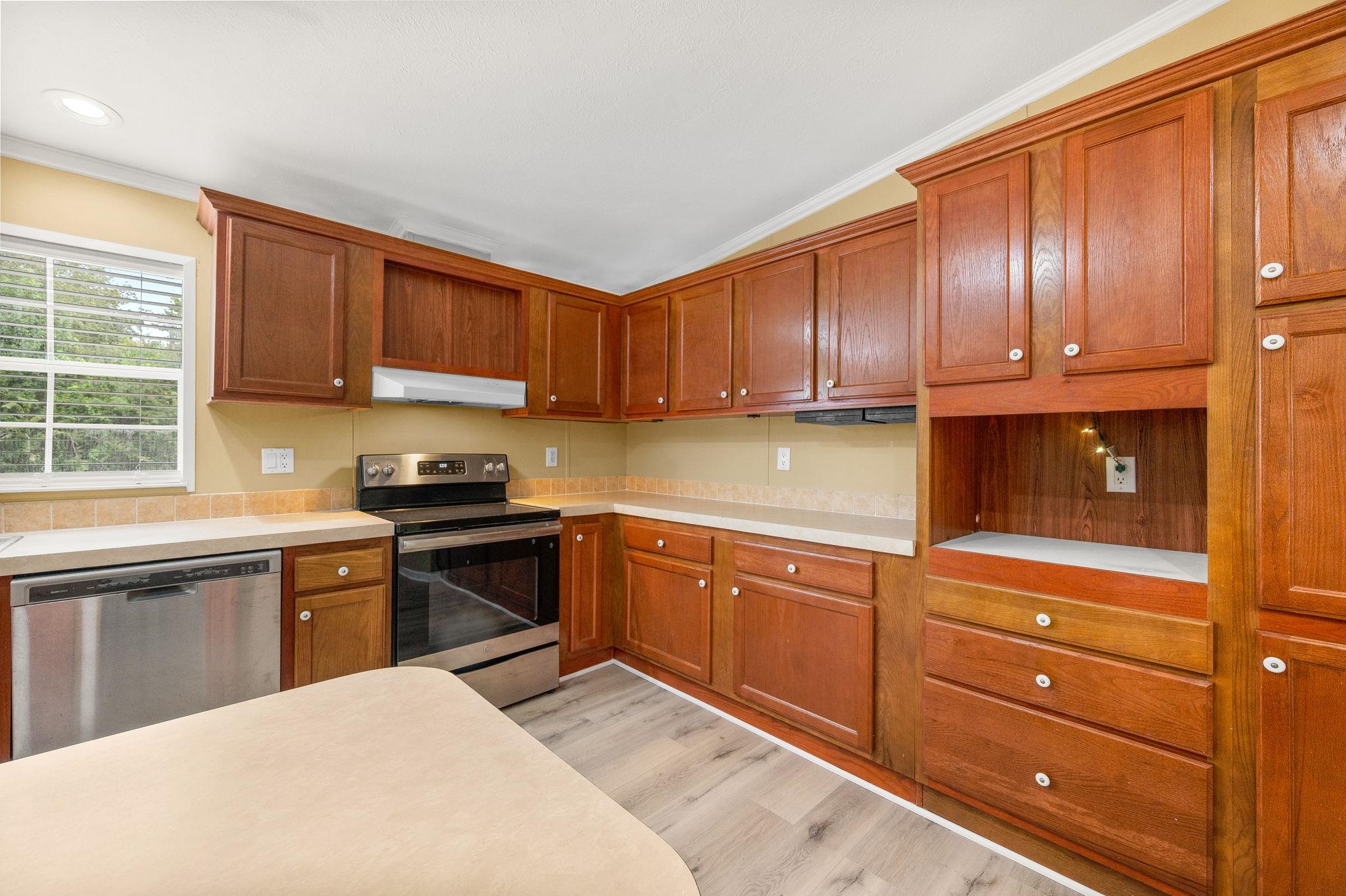 Image 20 of 48 For 2451 Deer Run Rd