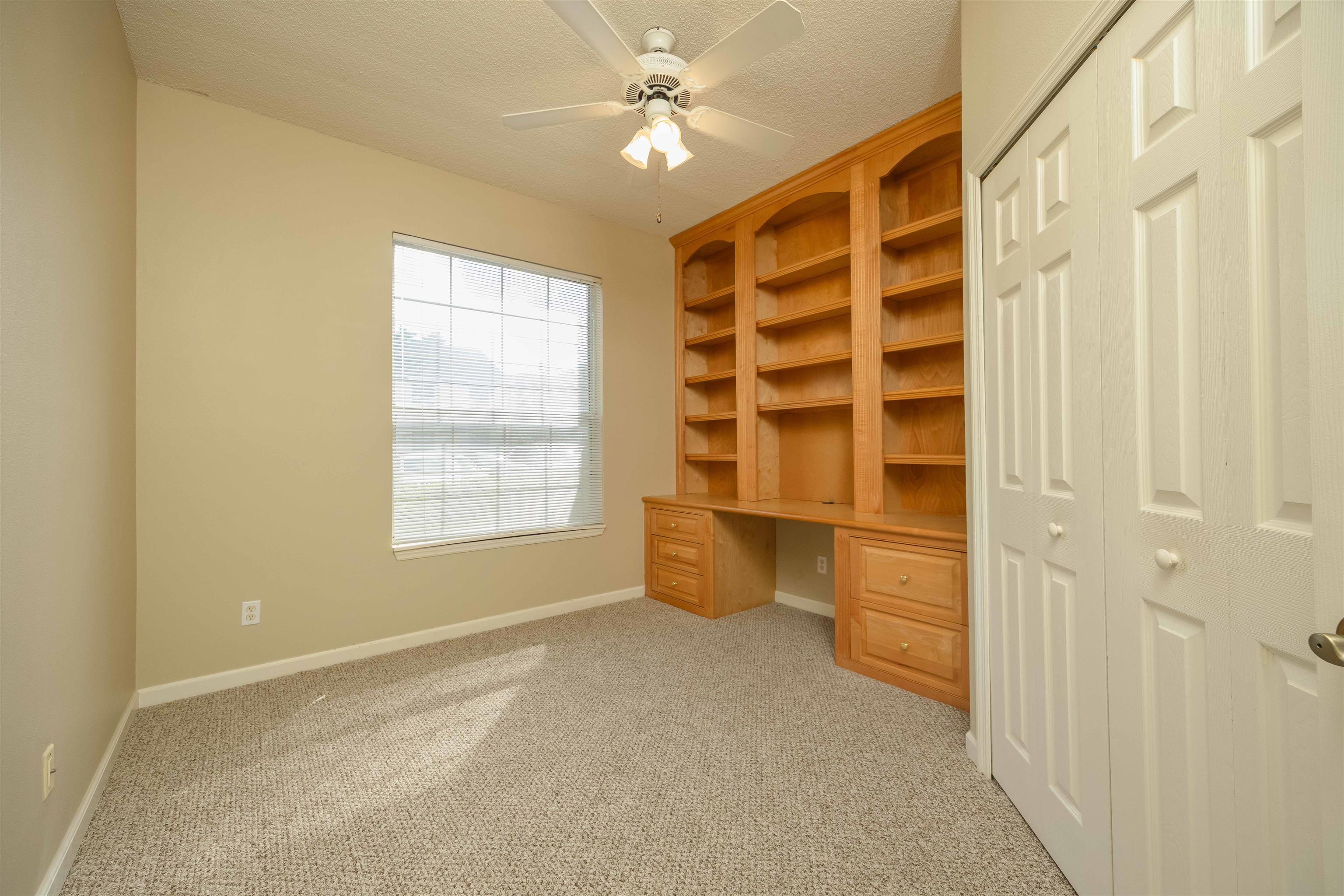 Image 39 of 90 For 202 Augusta Cir