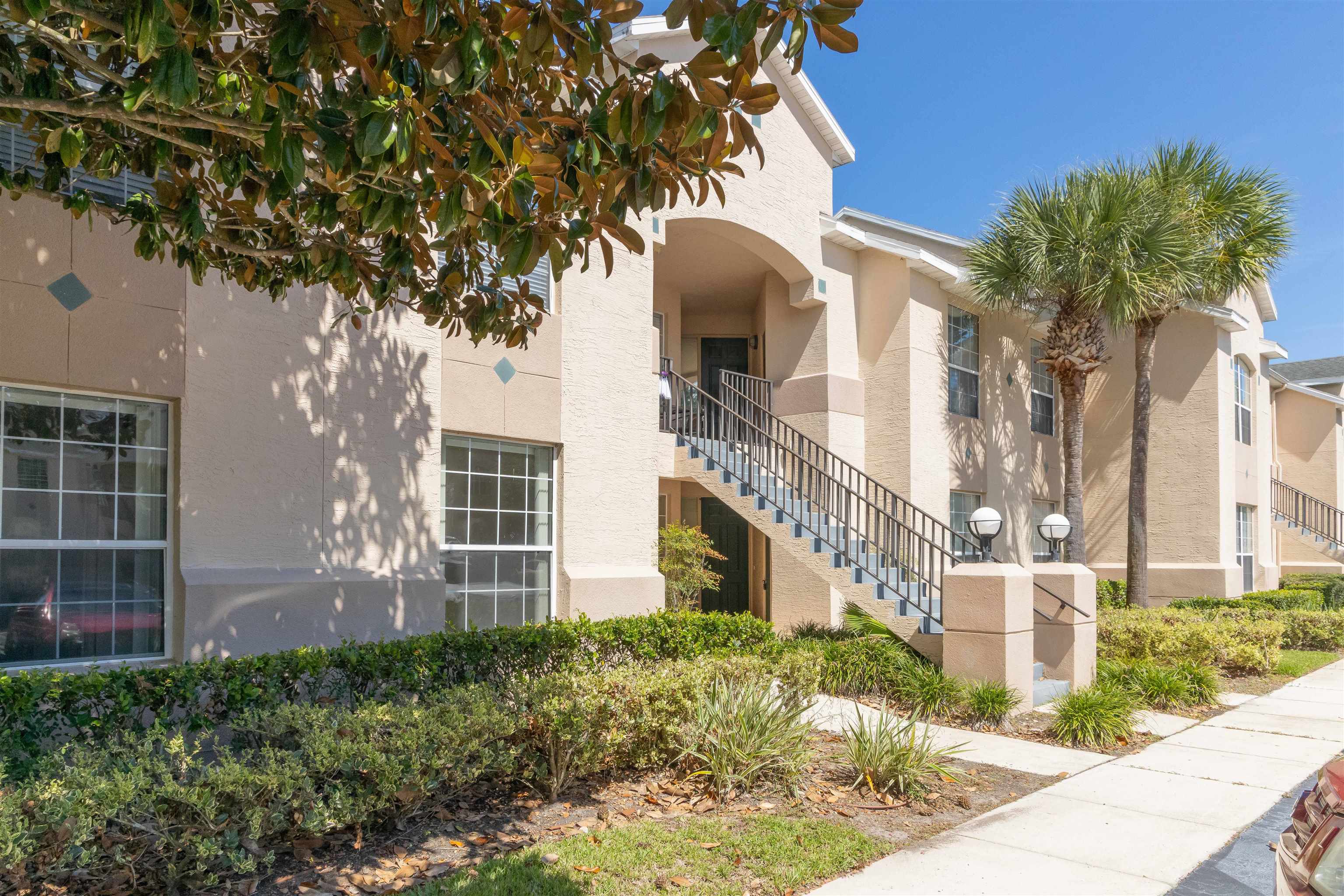 Image 47 of 90 For 202 Augusta Cir
