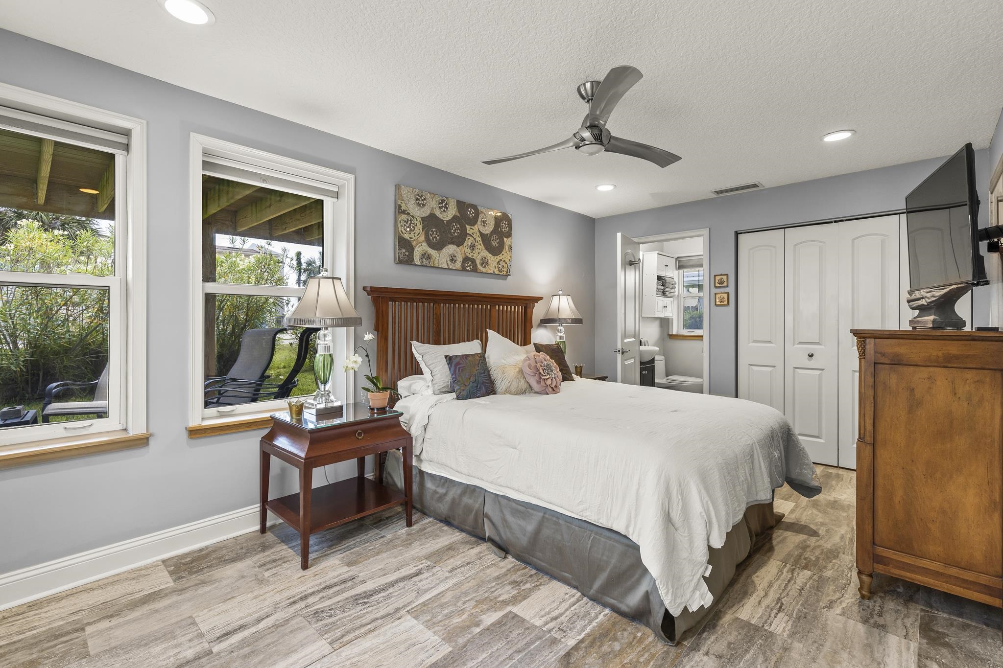 Image 13 of 59 For 7 16th Street
