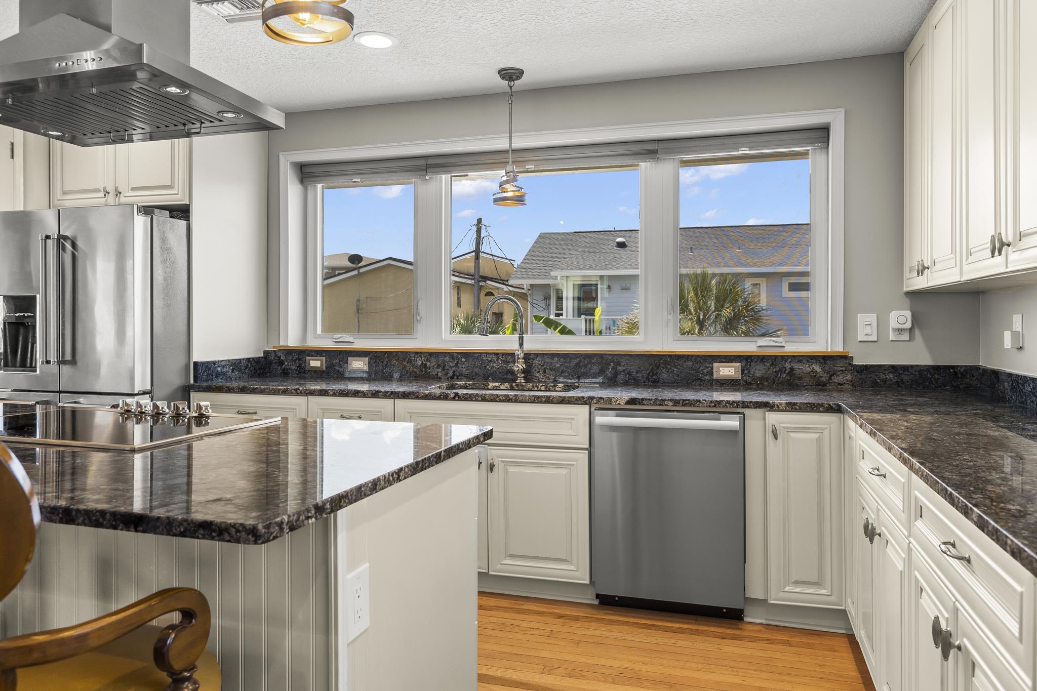 Image 18 of 59 For 7 16th Street