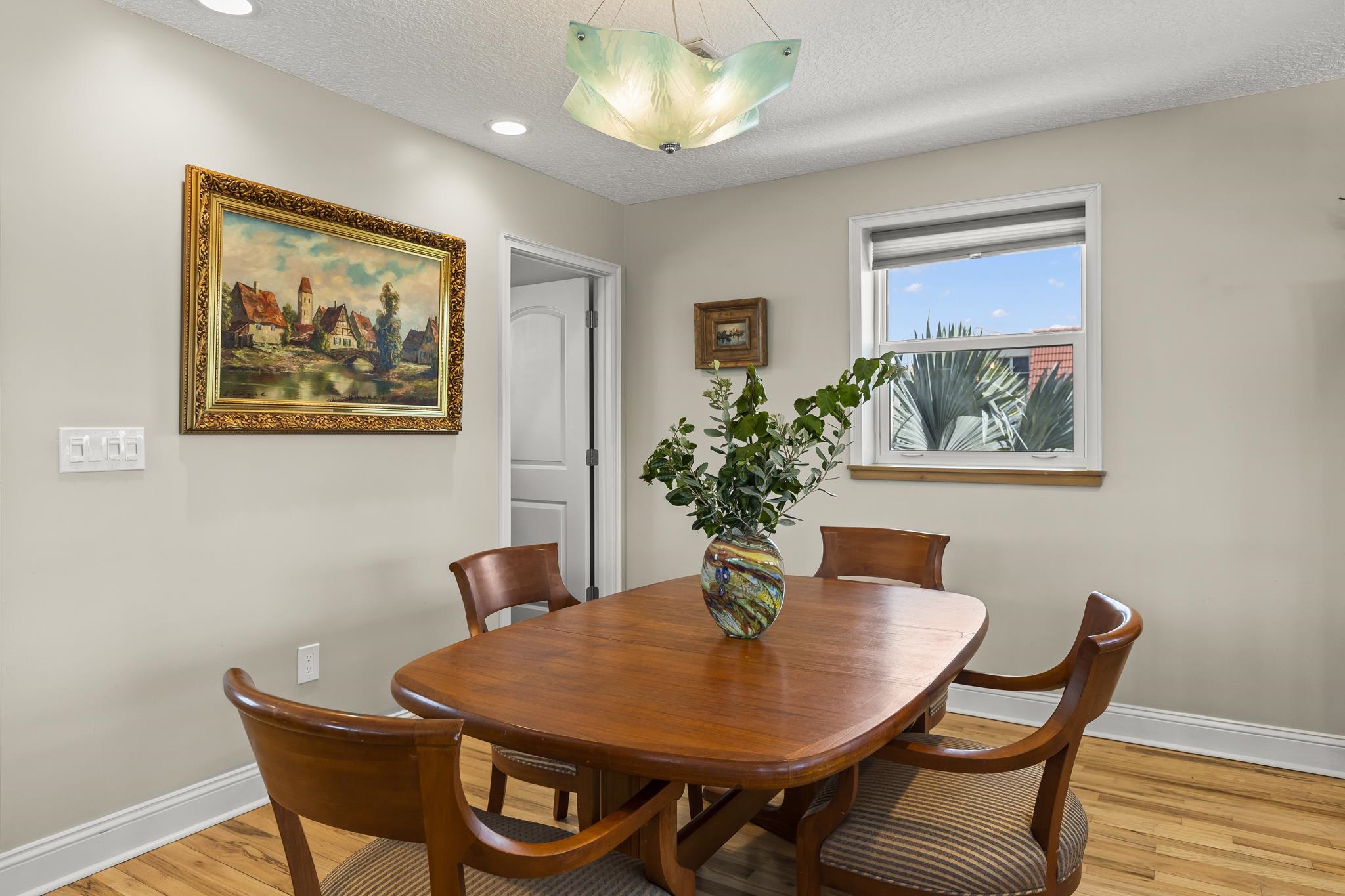Image 30 of 59 For 7 16th Street