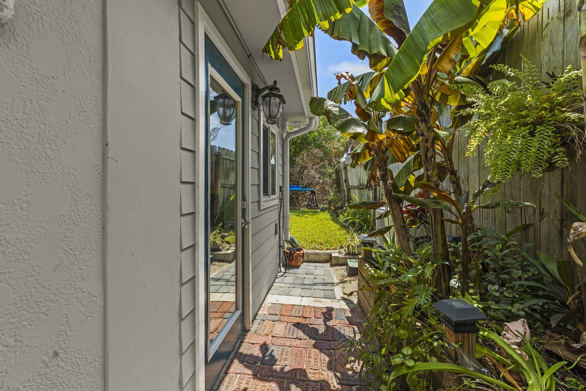 Image 48 of 59 For 7 16th Street