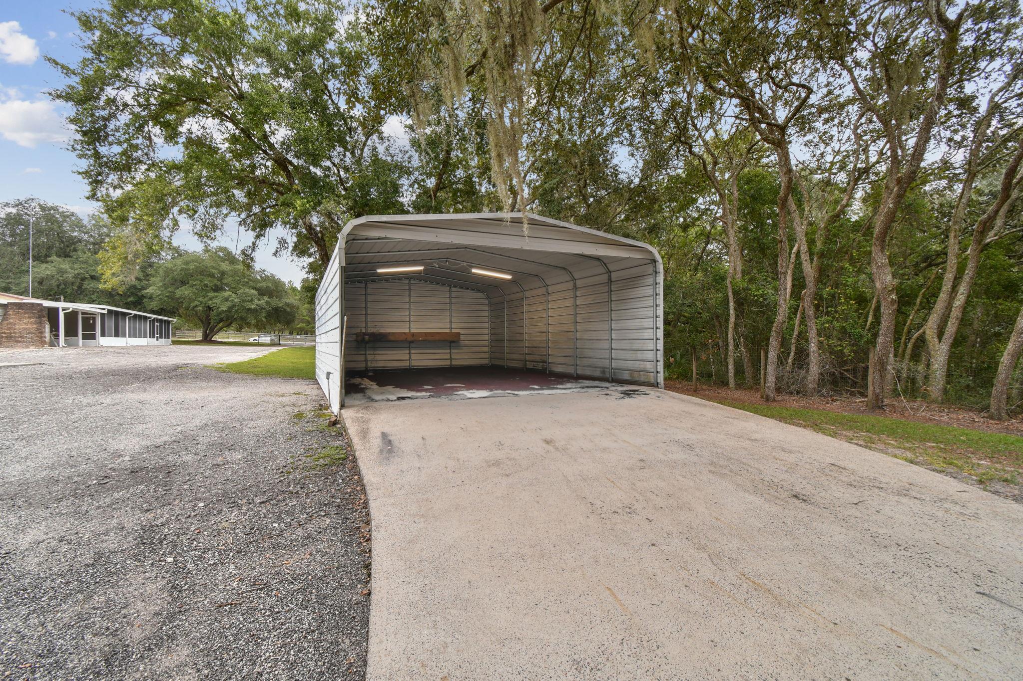 Image 65 of 90 For 135 Lake Como Dr